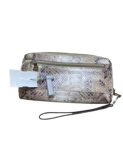 Wallet Guess. Size Medium