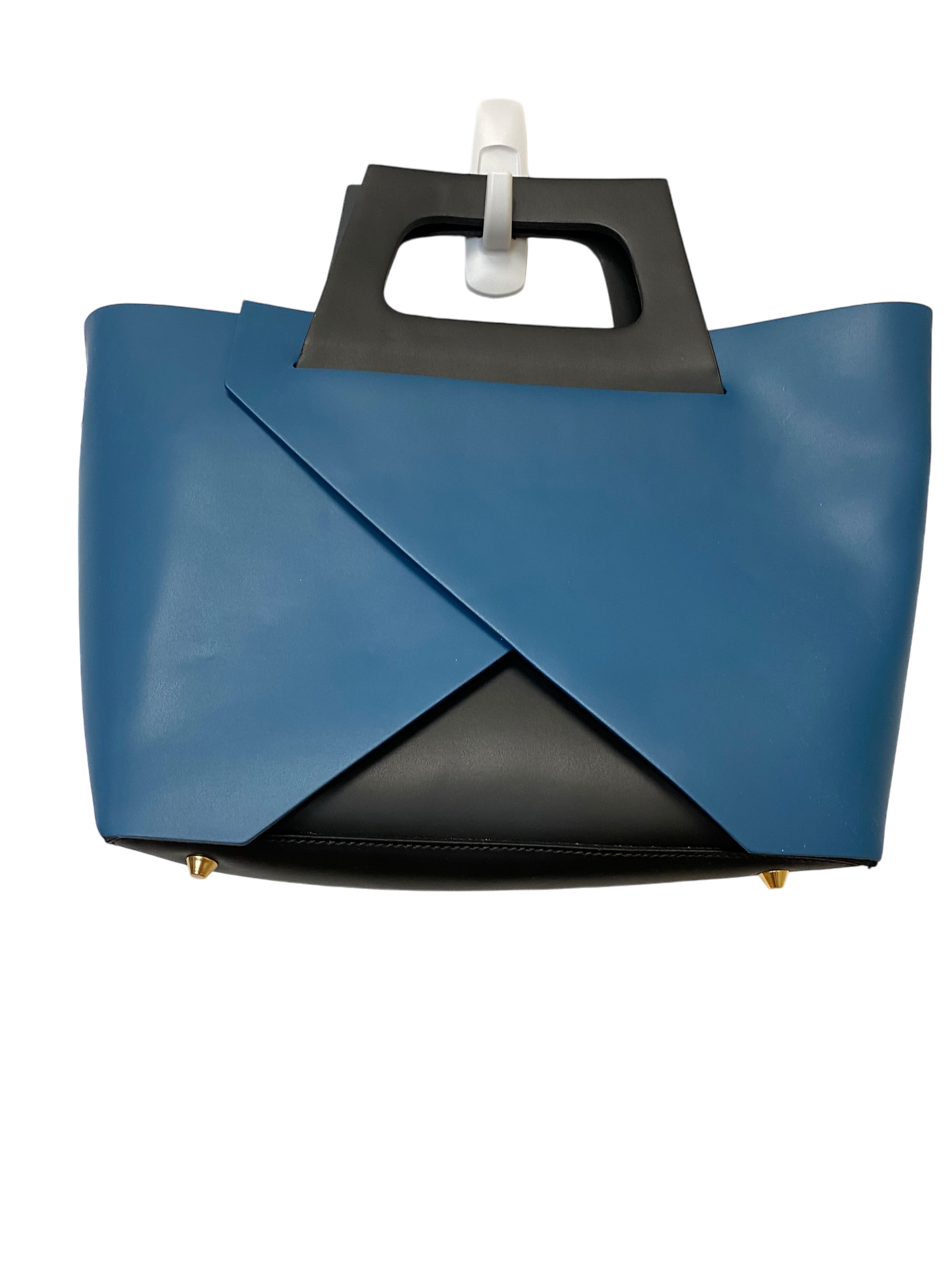 Handbag By Clothes Mentor. Size: Medium