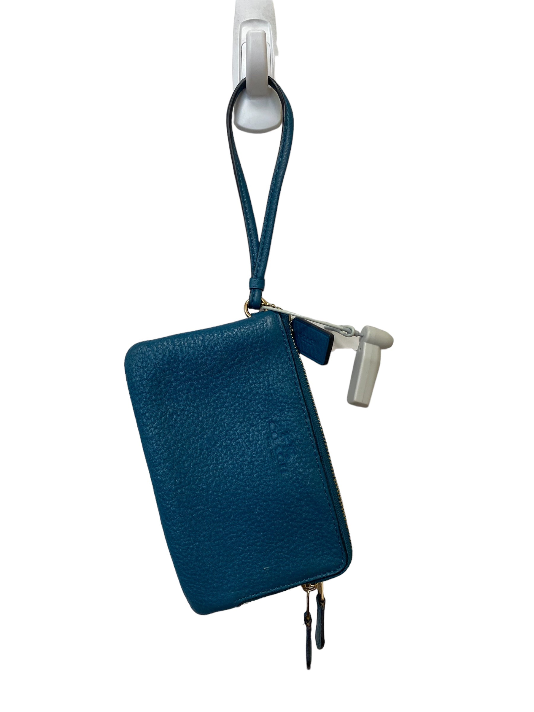 Wristlet Coach. Size Medium