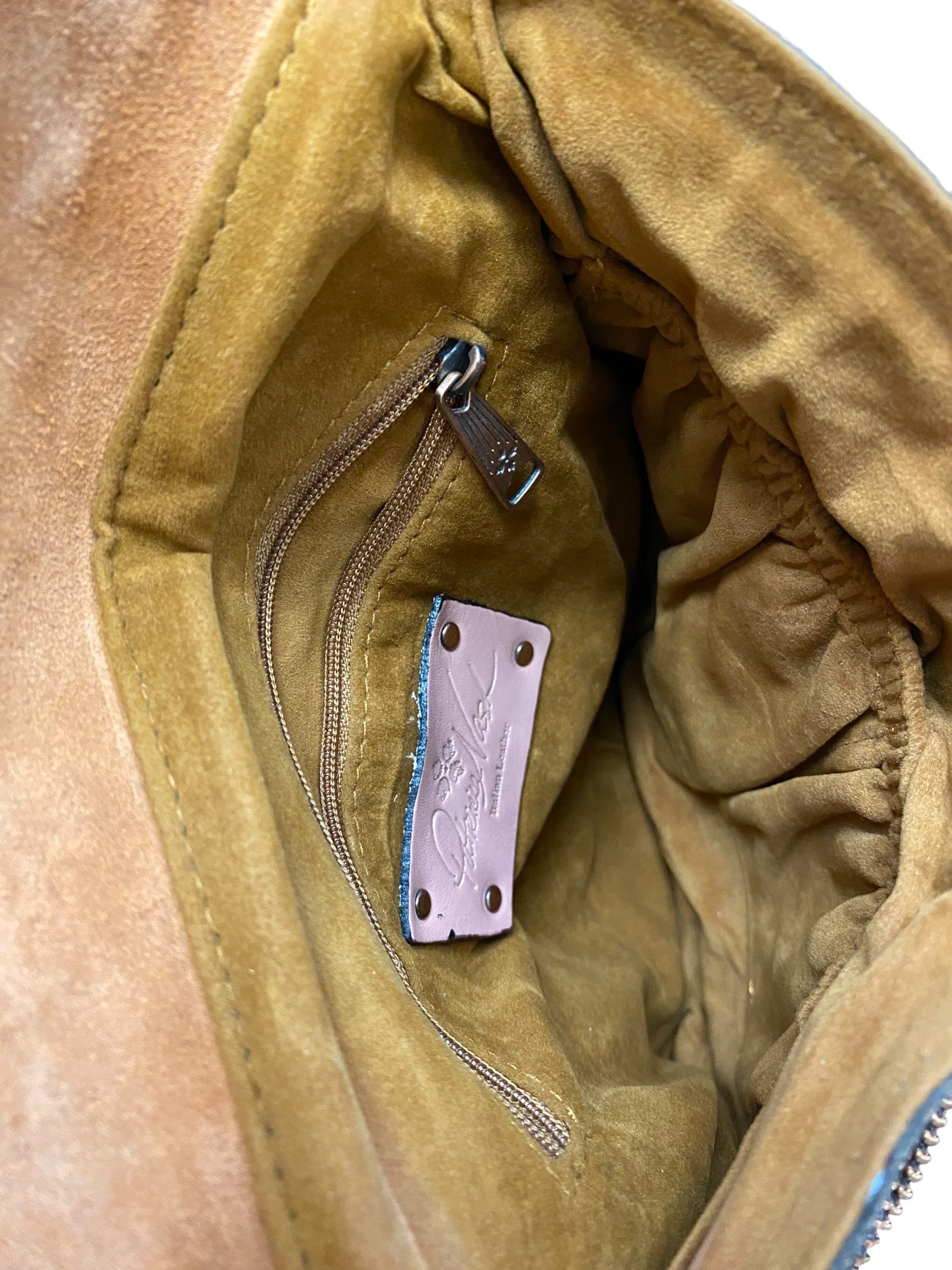 Crossbody Patricia Nash. Size Medium
