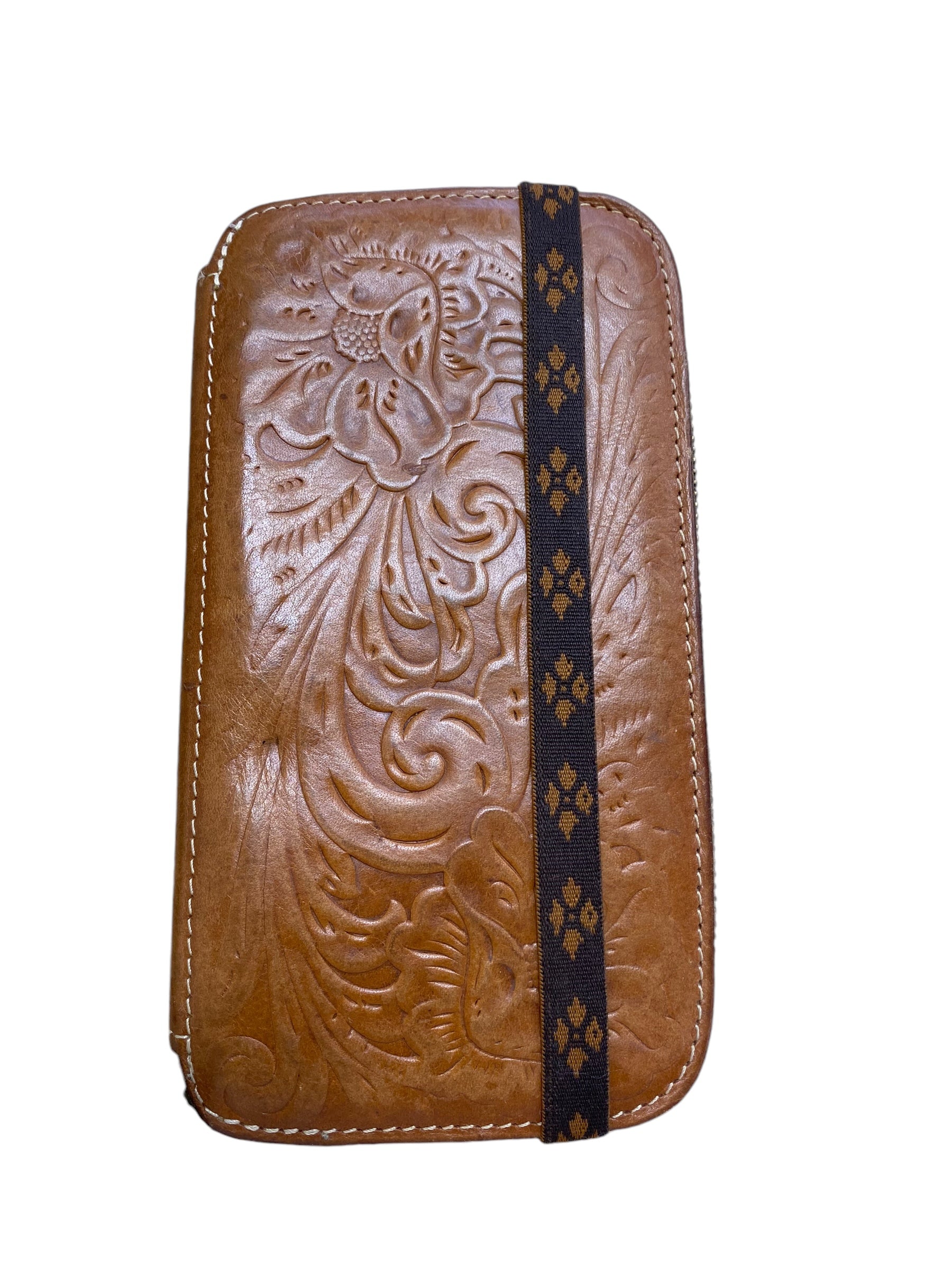 Wallet Designer By Patricia Nash. Size: Medium