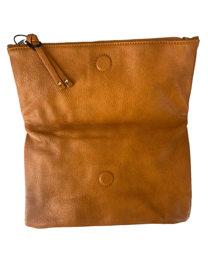 Clutch Clothes Mentor. Size Large