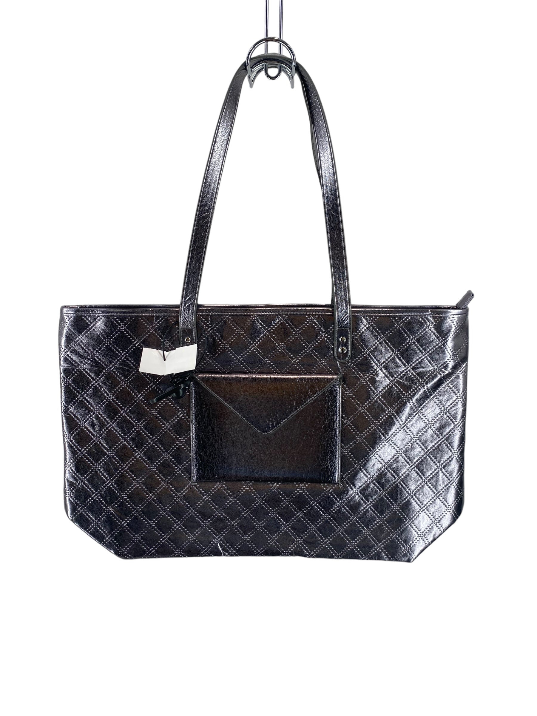 Tote By Clothes Mentor. Size: Large