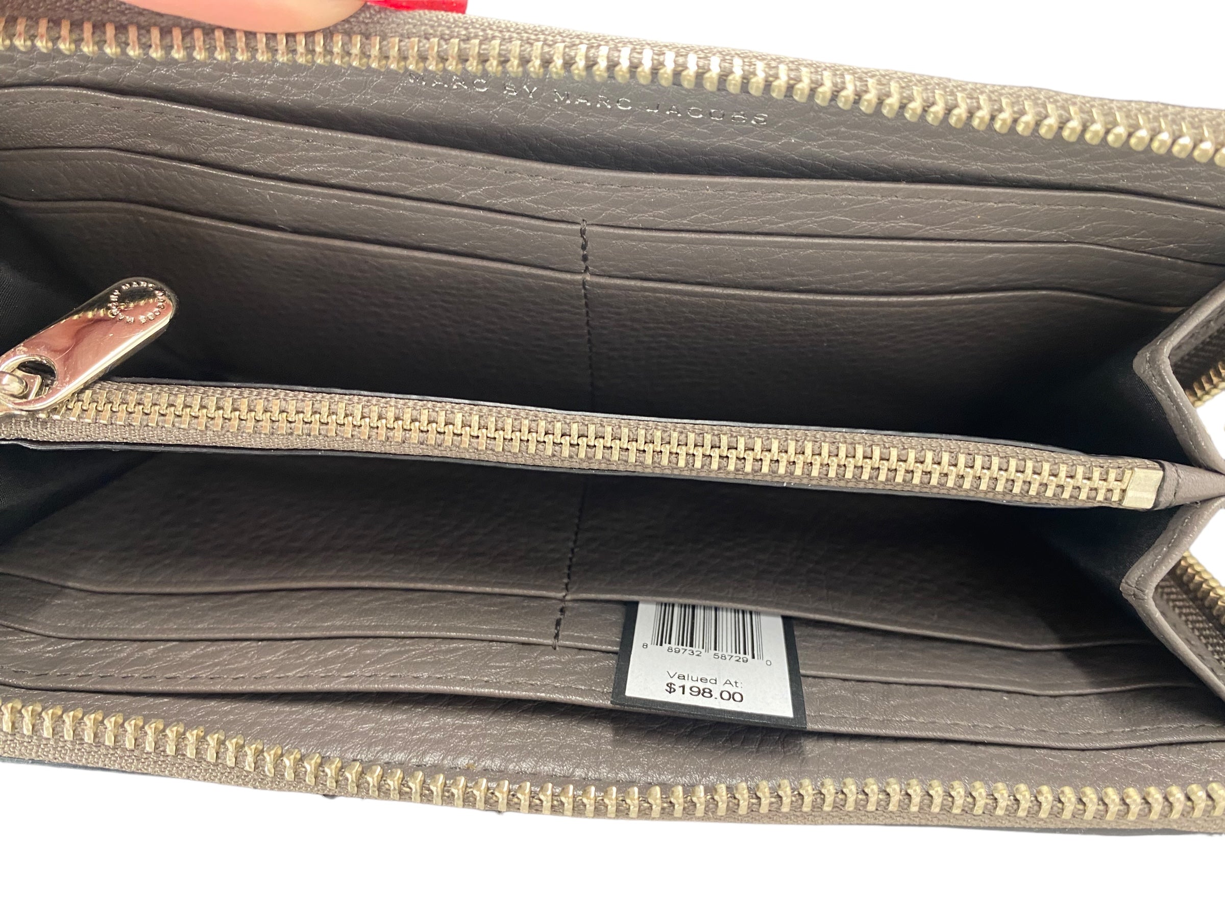 Wallet By Marc By Marc Jacobs. Size: Large