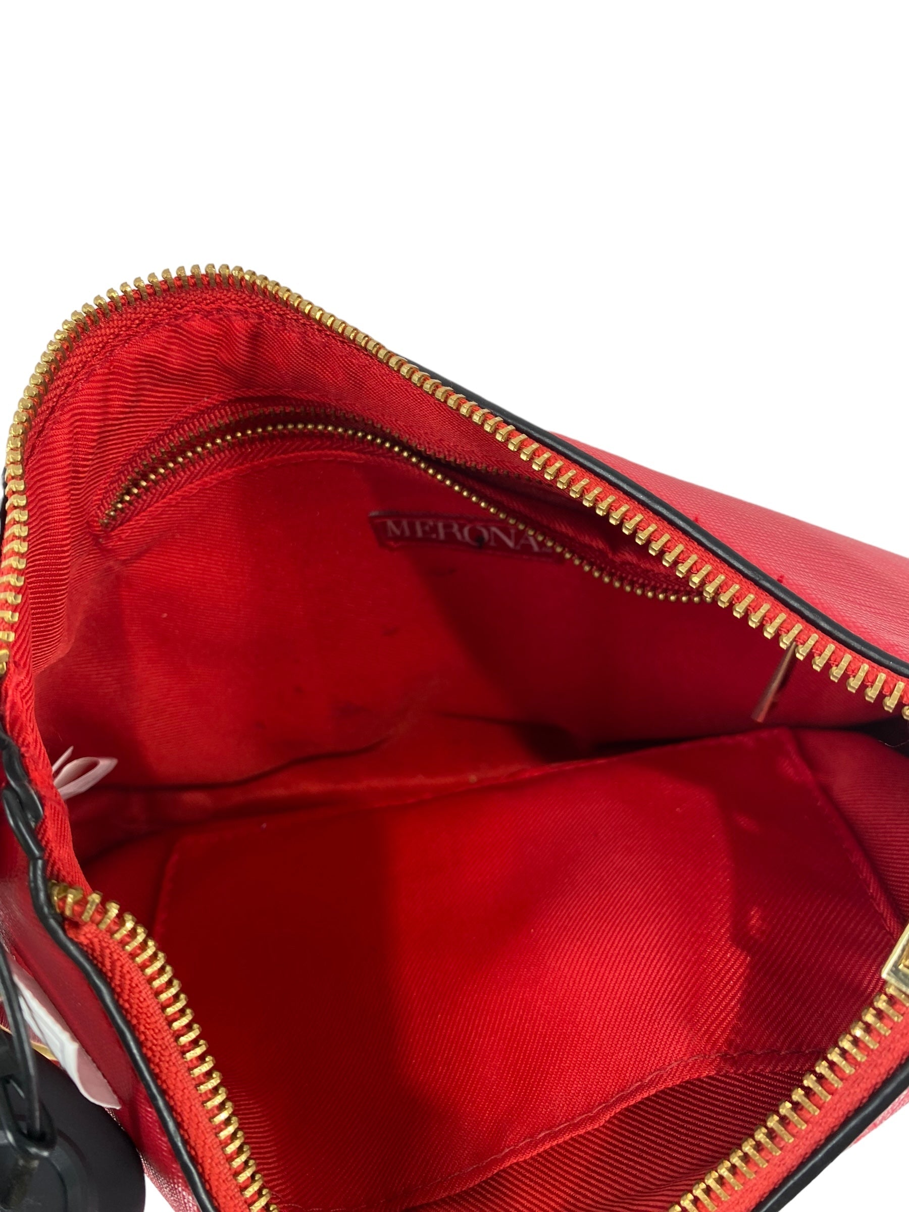 Crossbody By Clothes Mentor. Size: Small
