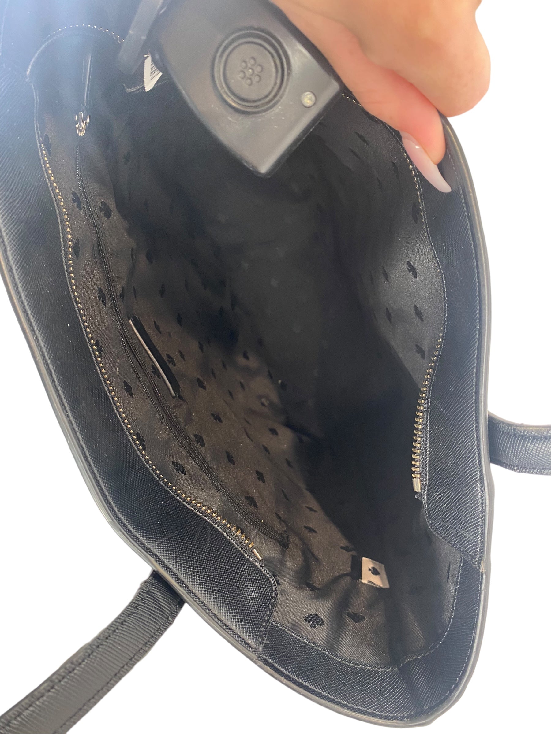 Tote By Kate Spade. Size: Medium