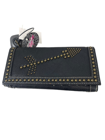 Wallet Clothes Mentor. Size Medium