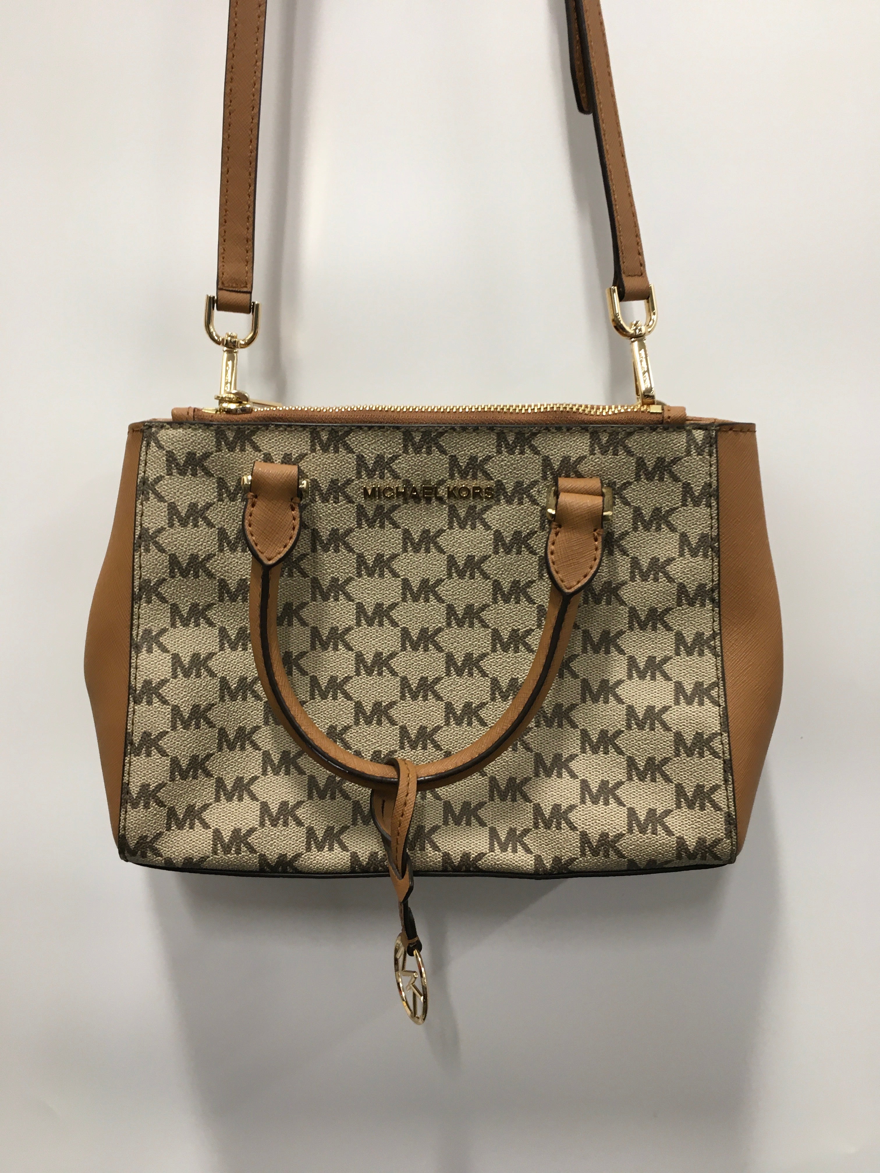 Handbag Designer By Michael Kors. Size: Medium