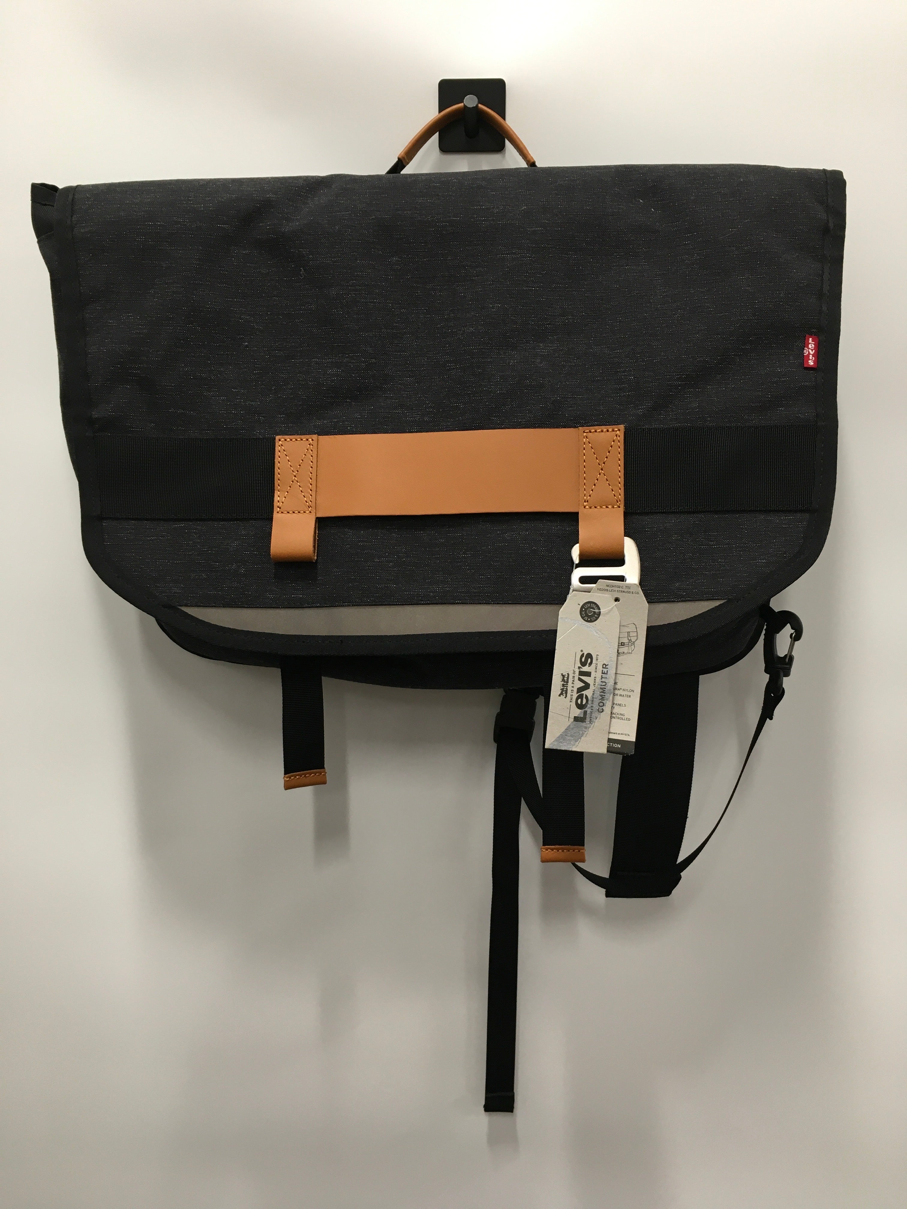 Tote Levis. Size Medium