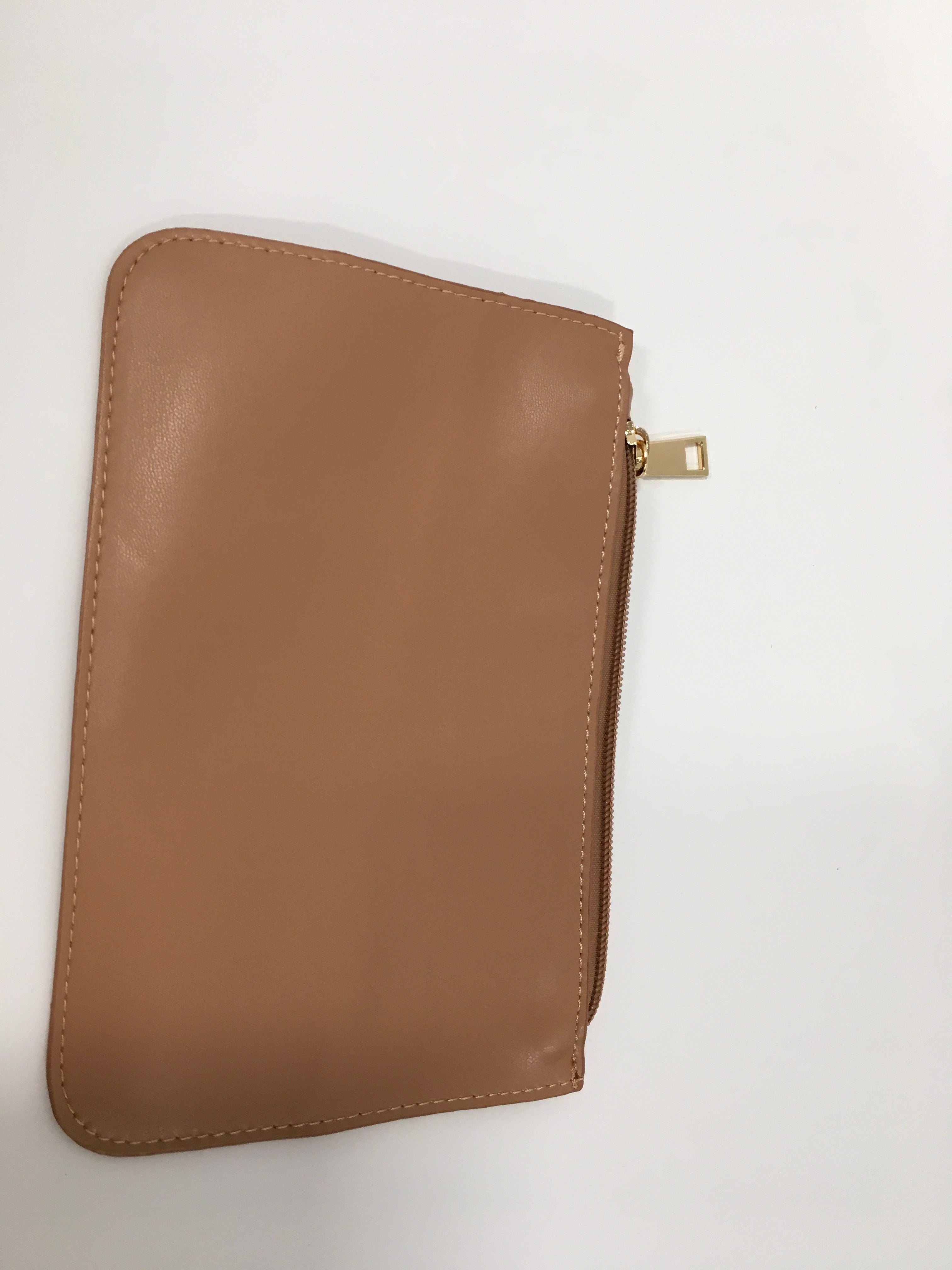 Wallet Anthropologie. Size Medium