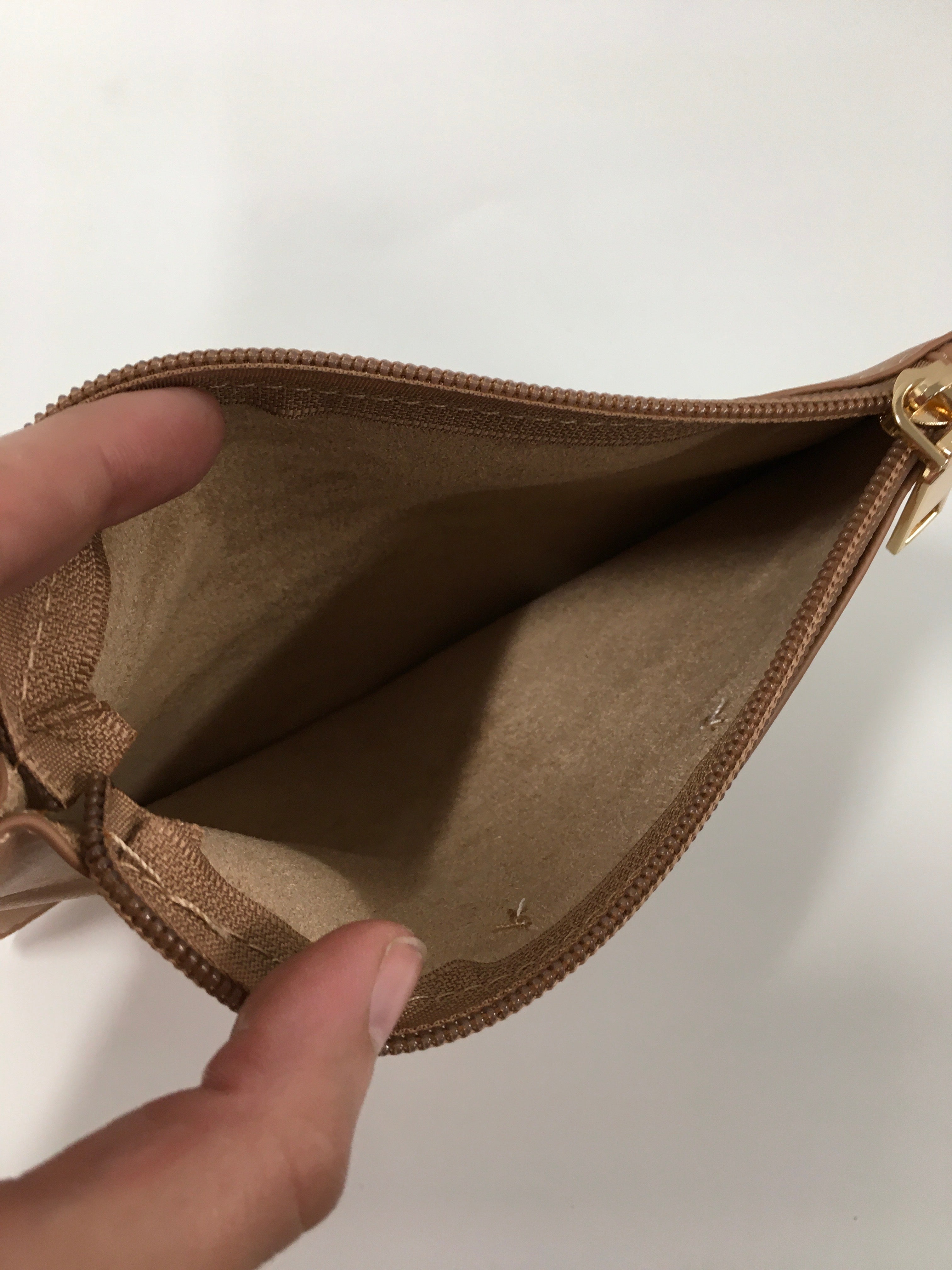 Wallet Anthropologie. Size Medium