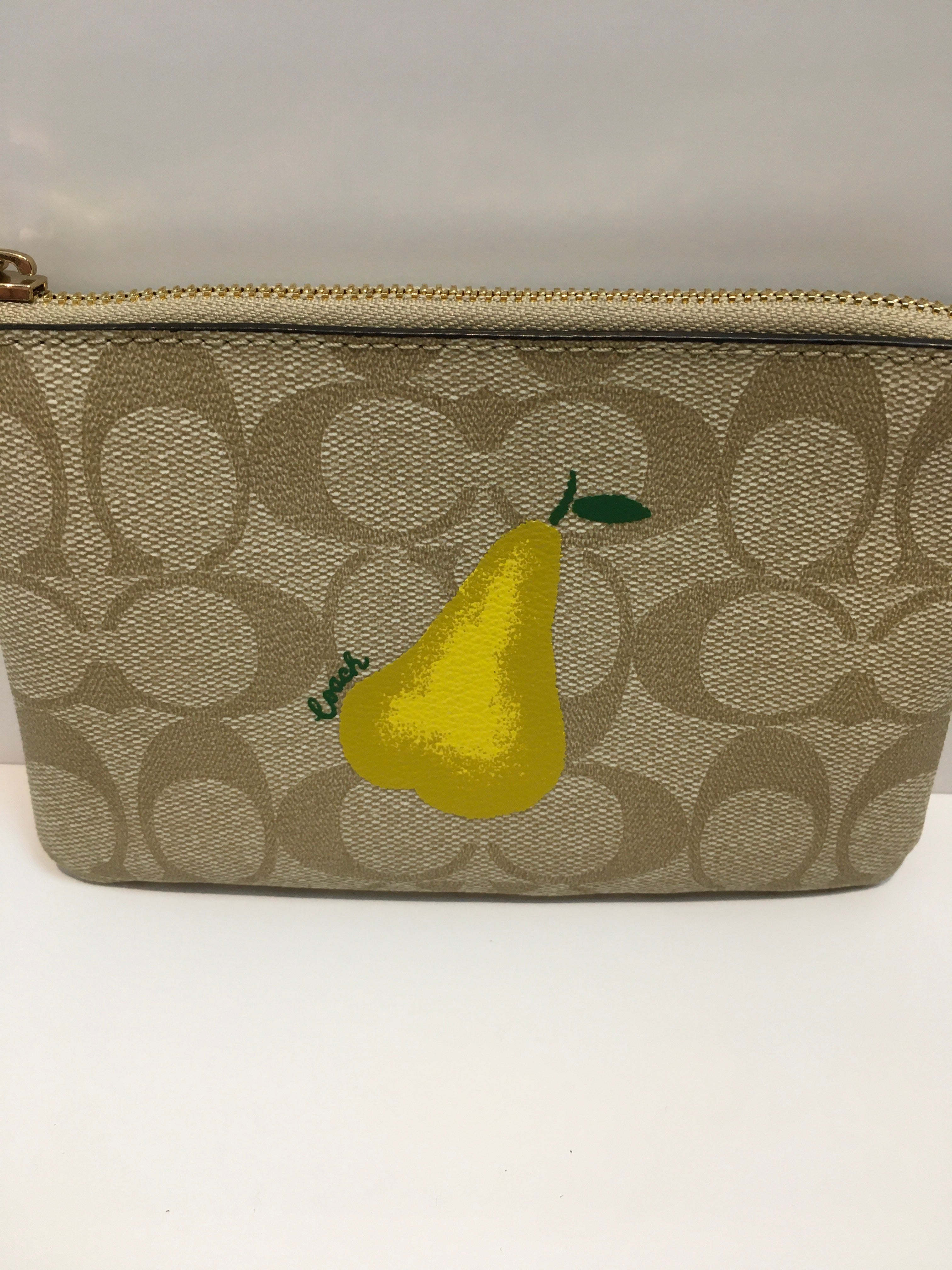 Wristlet Designer By Coach. Size: Small
