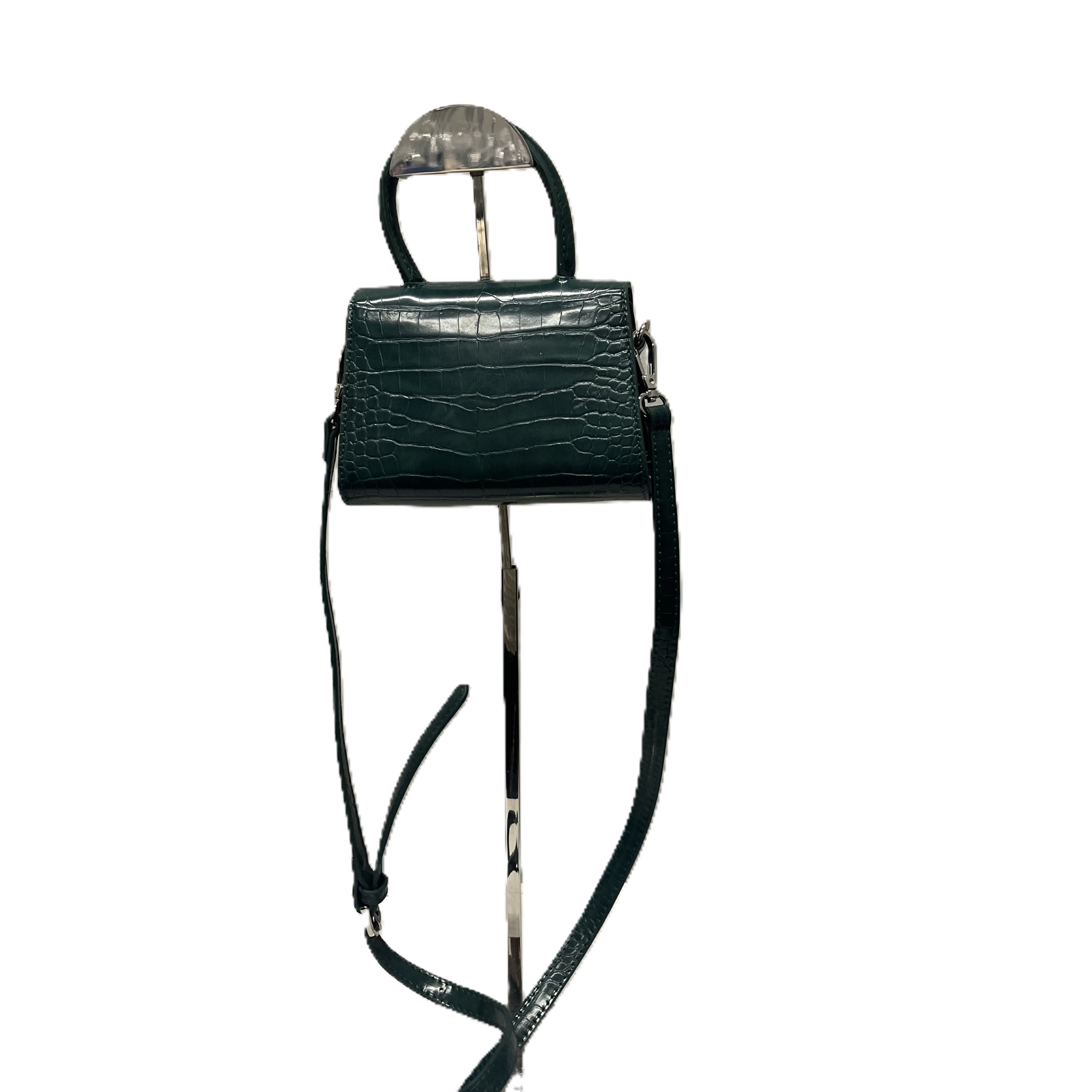 Crossbody By Urban Outfitters. Size: Small