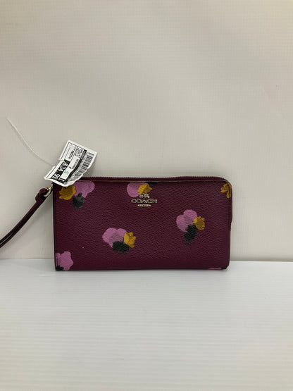 Wallet Designer By Coach. Size: Medium