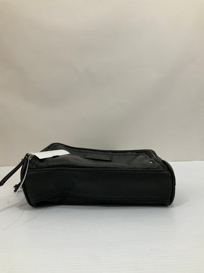 Crossbody Leather By Cmc. Size: Small