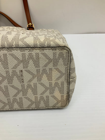 Handbag Designer By Michael Kors. Size: Medium