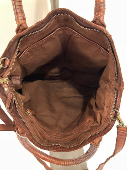 Crossbody Leather By Cmc. Size: Small