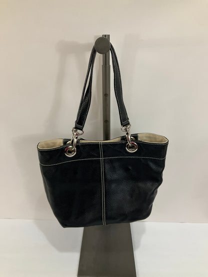 Handbag By Clothes Mentor. Size: Medium