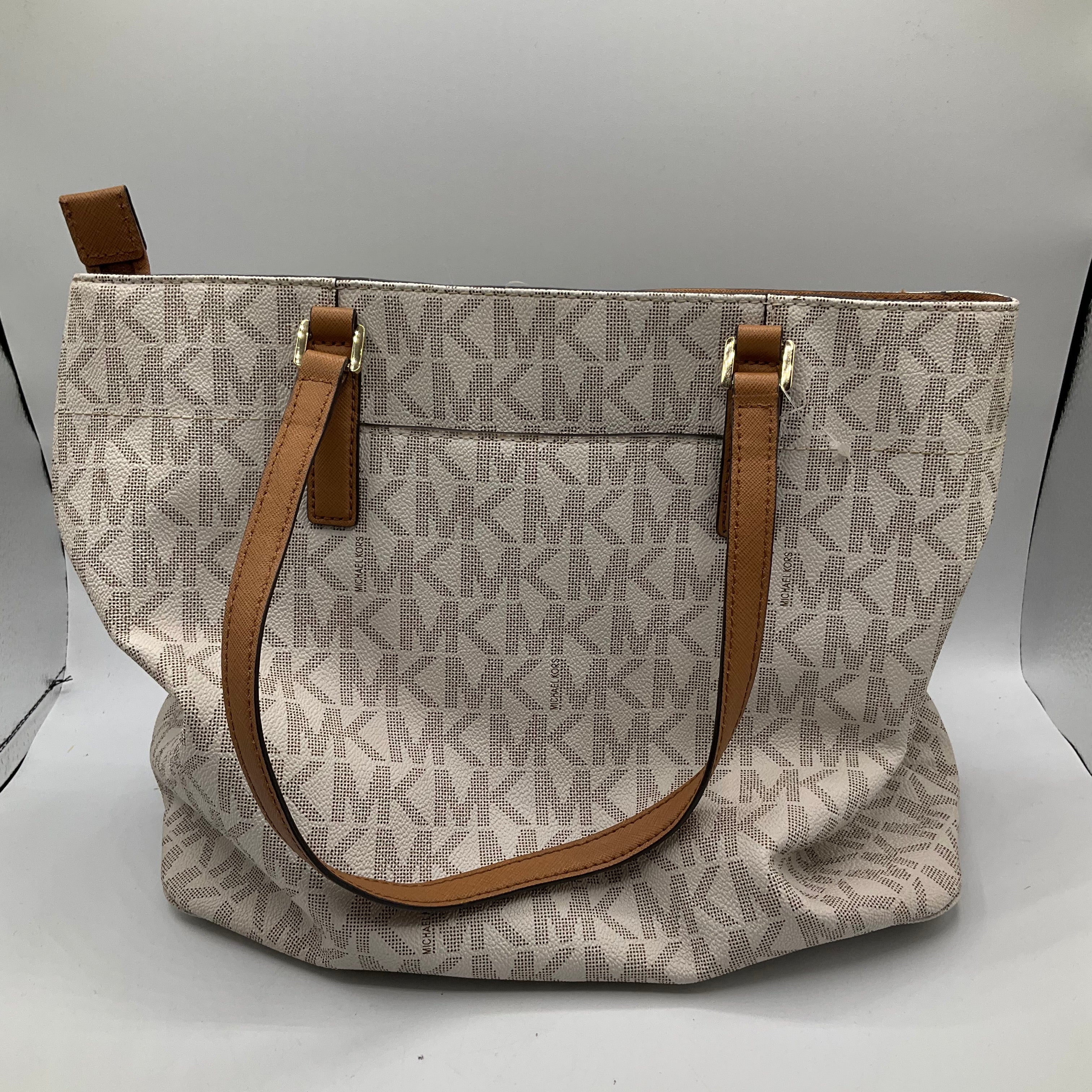 Handbag Designer Michael Kors. Size Medium