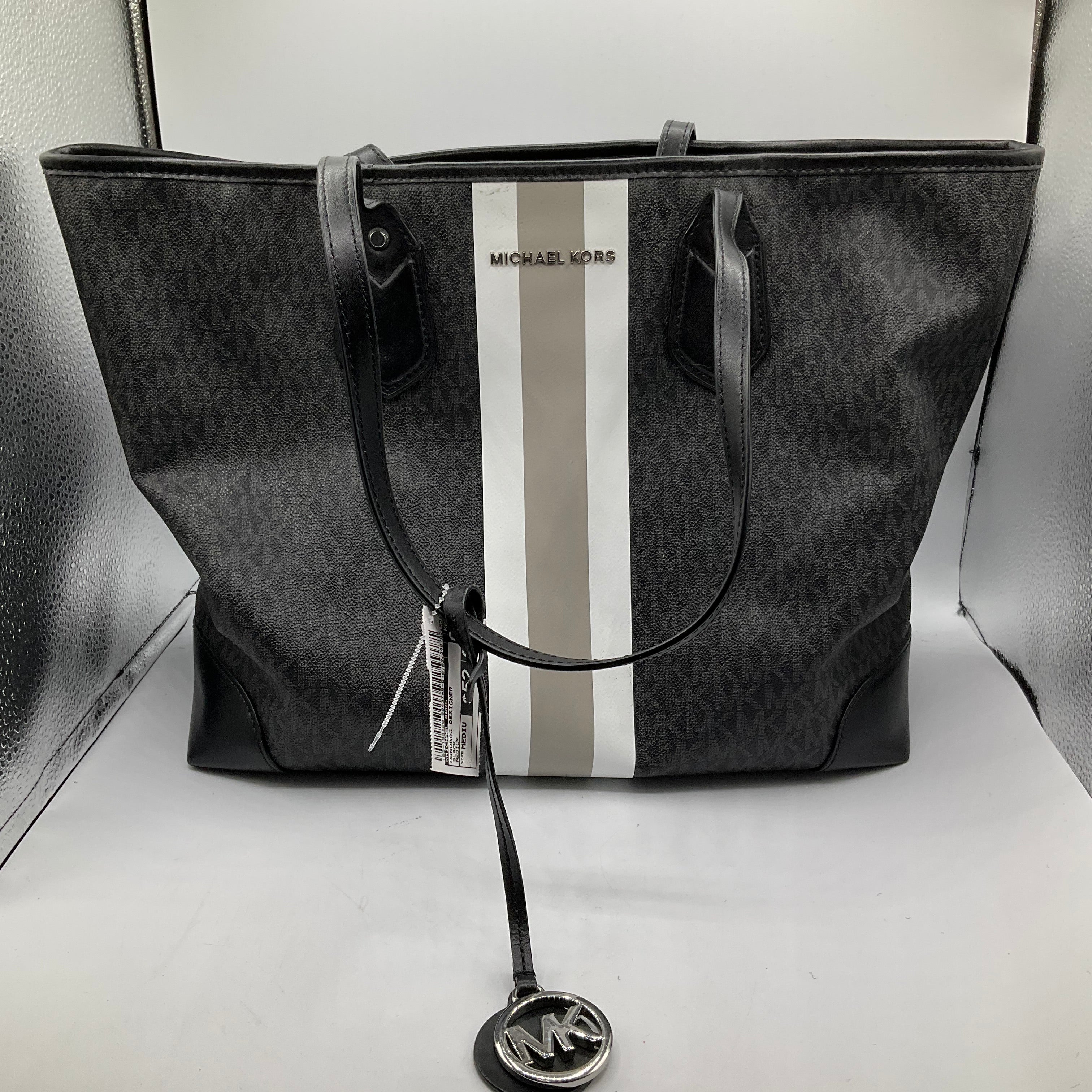 Handbag Designer Michael Kors. Size Medium