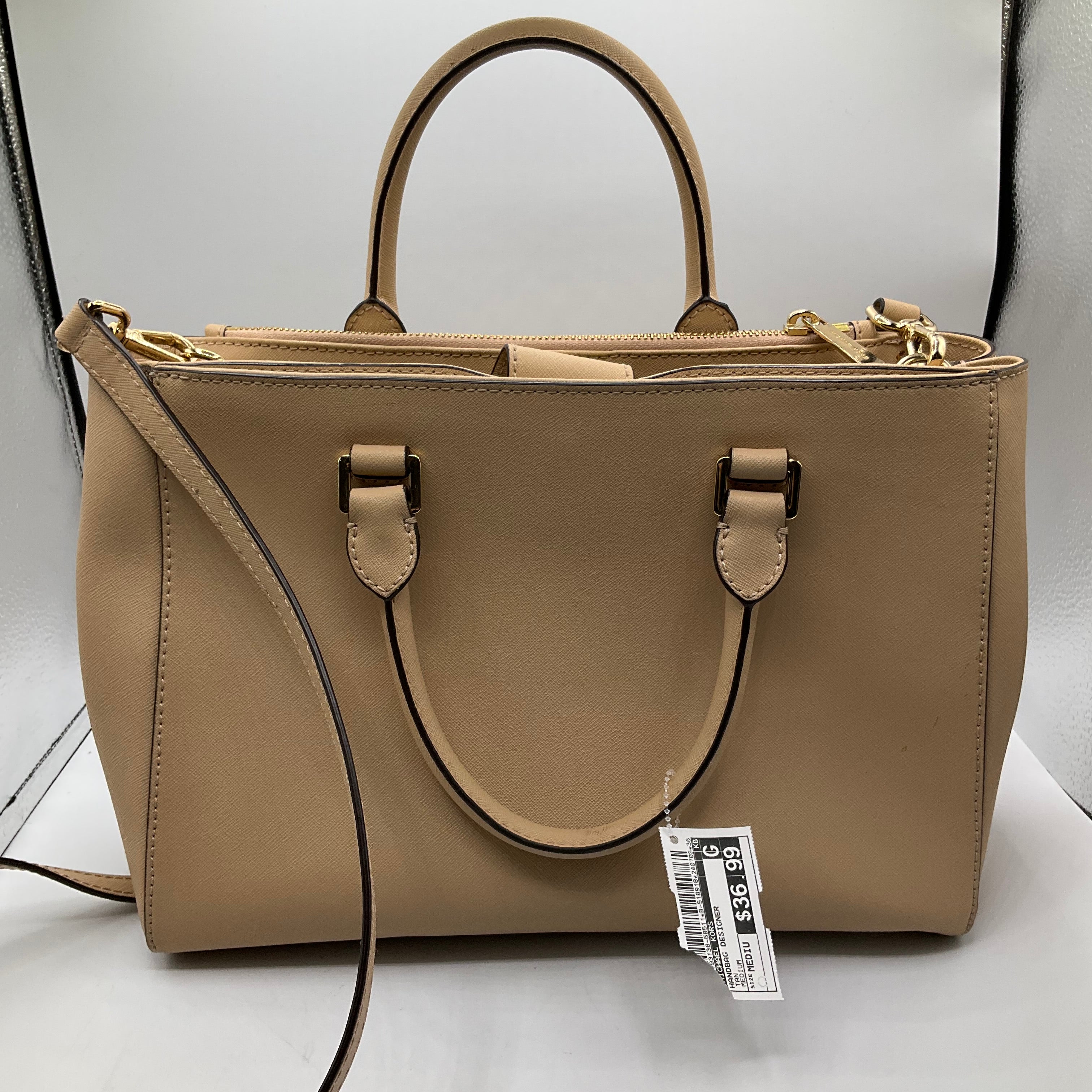 Handbag Designer Michael Kors. Size Medium
