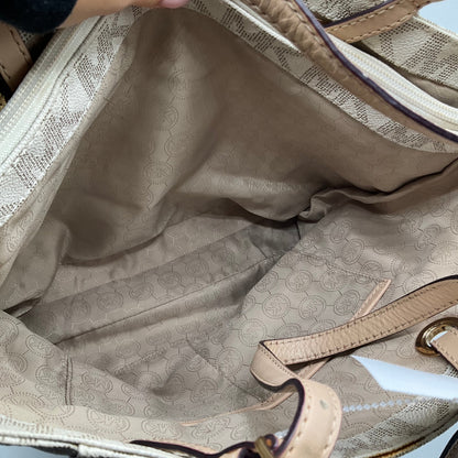 Tote Designer Michael Kors. Size Large