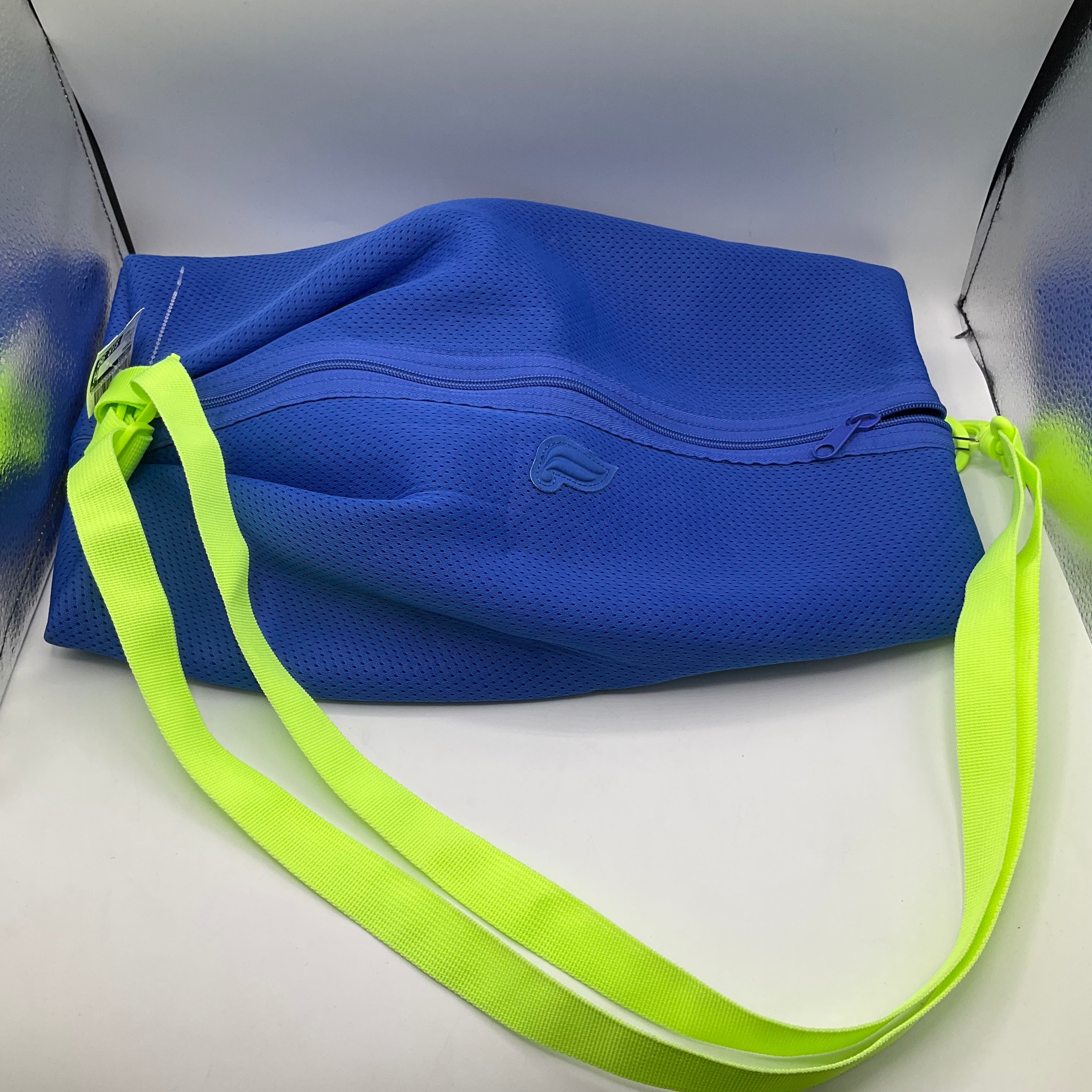 Handbag Fabletics. Size Medium