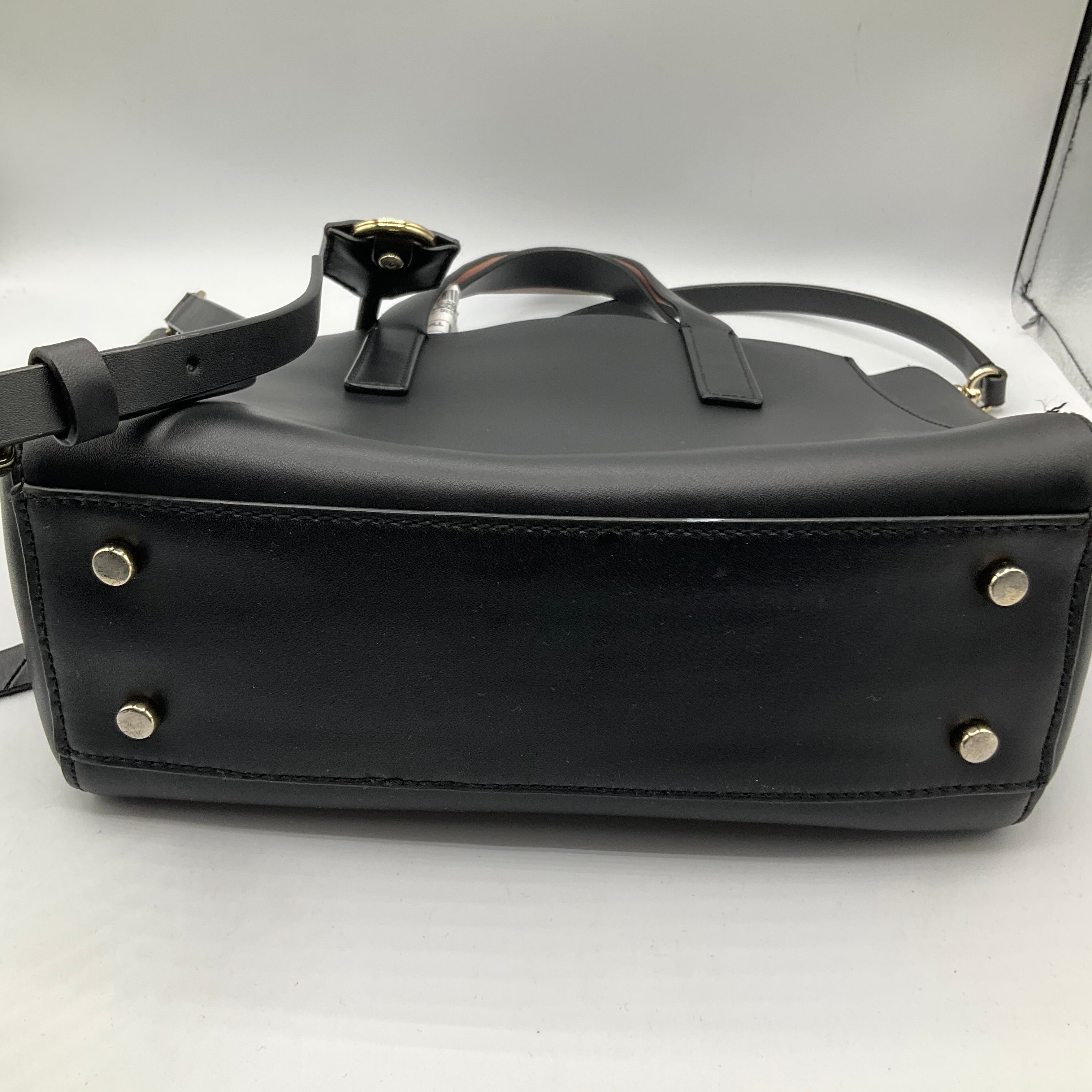 Handbag Designer By Kate Spade. Size: Small