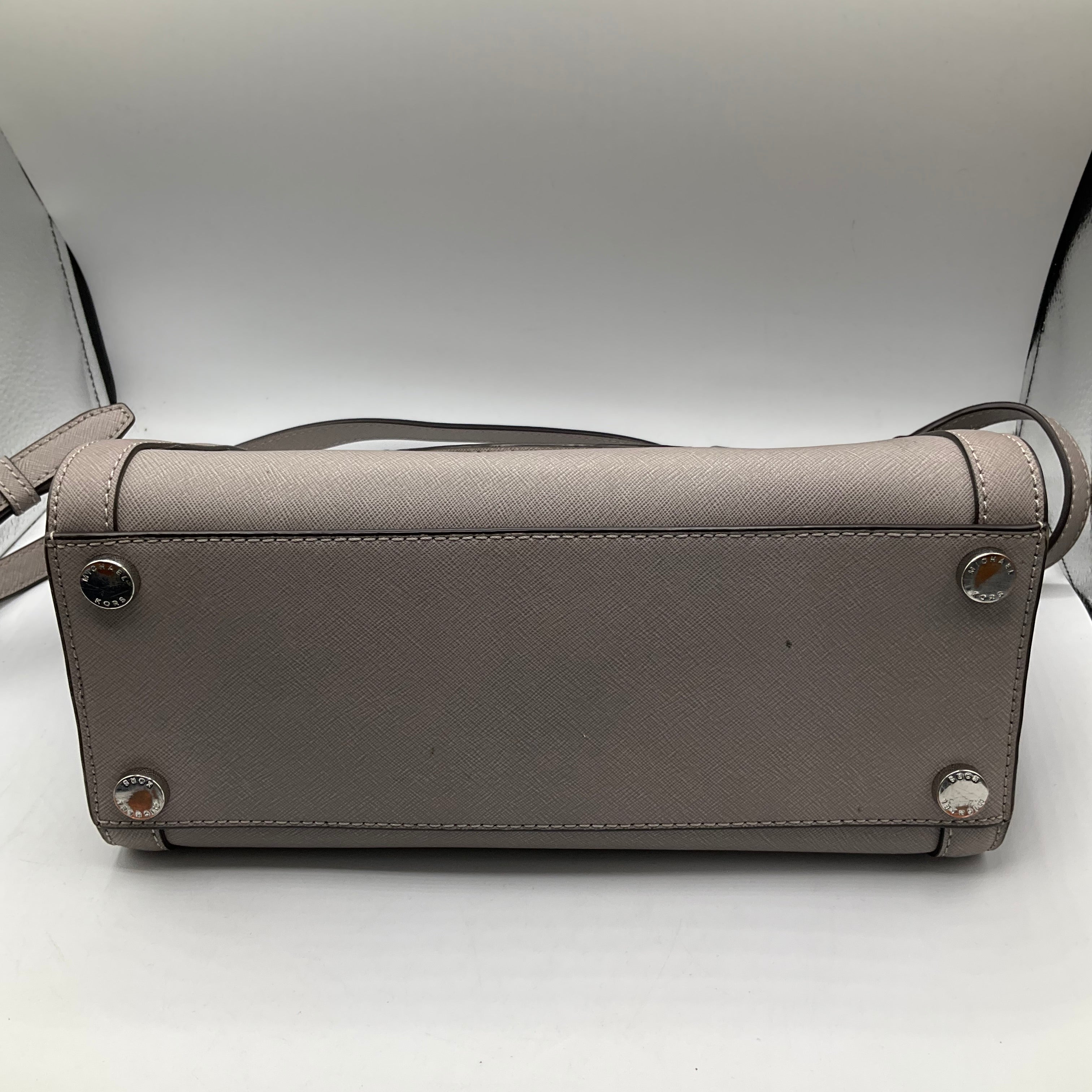 Handbag Designer Michael Kors. Size Medium