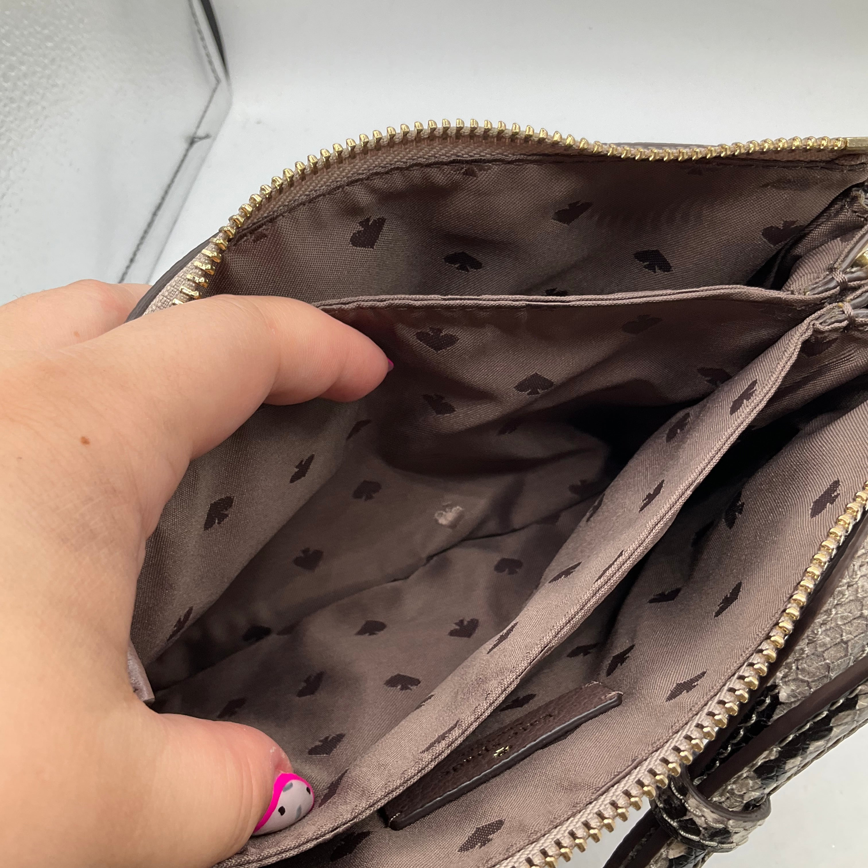 Crossbody Designer Kate Spade. Size Small
