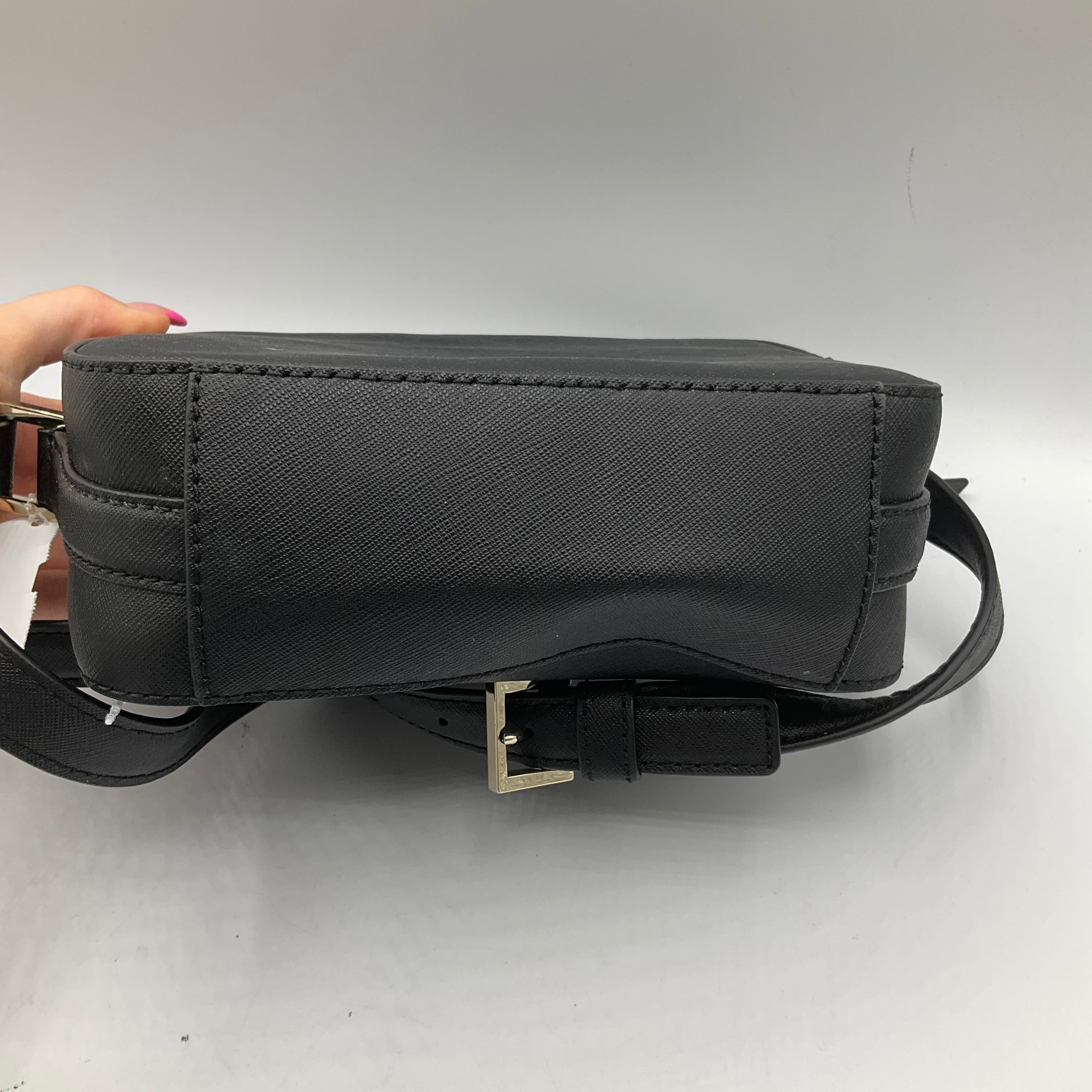 Crossbody Designer Kate Spade. Size Small