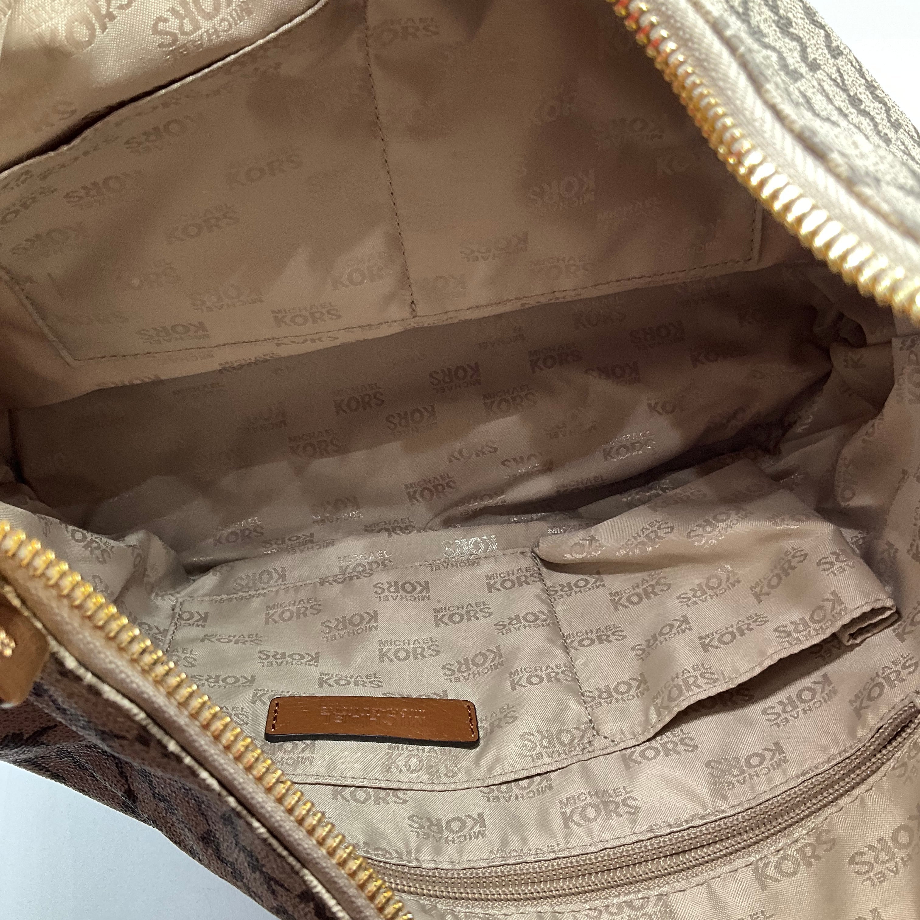 Handbag Designer By Michael Kors. Size: Medium