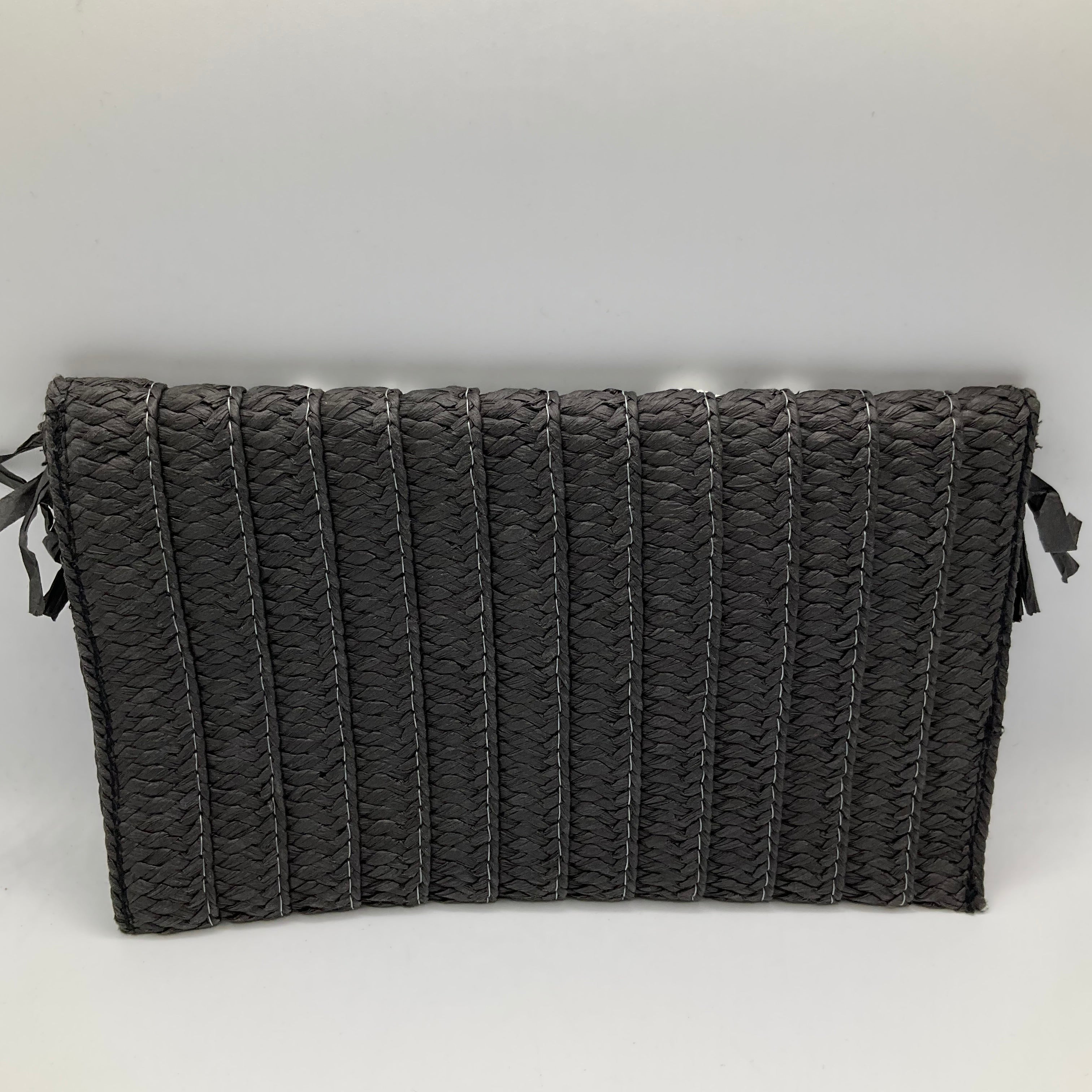 Clutch Cma. Size Medium