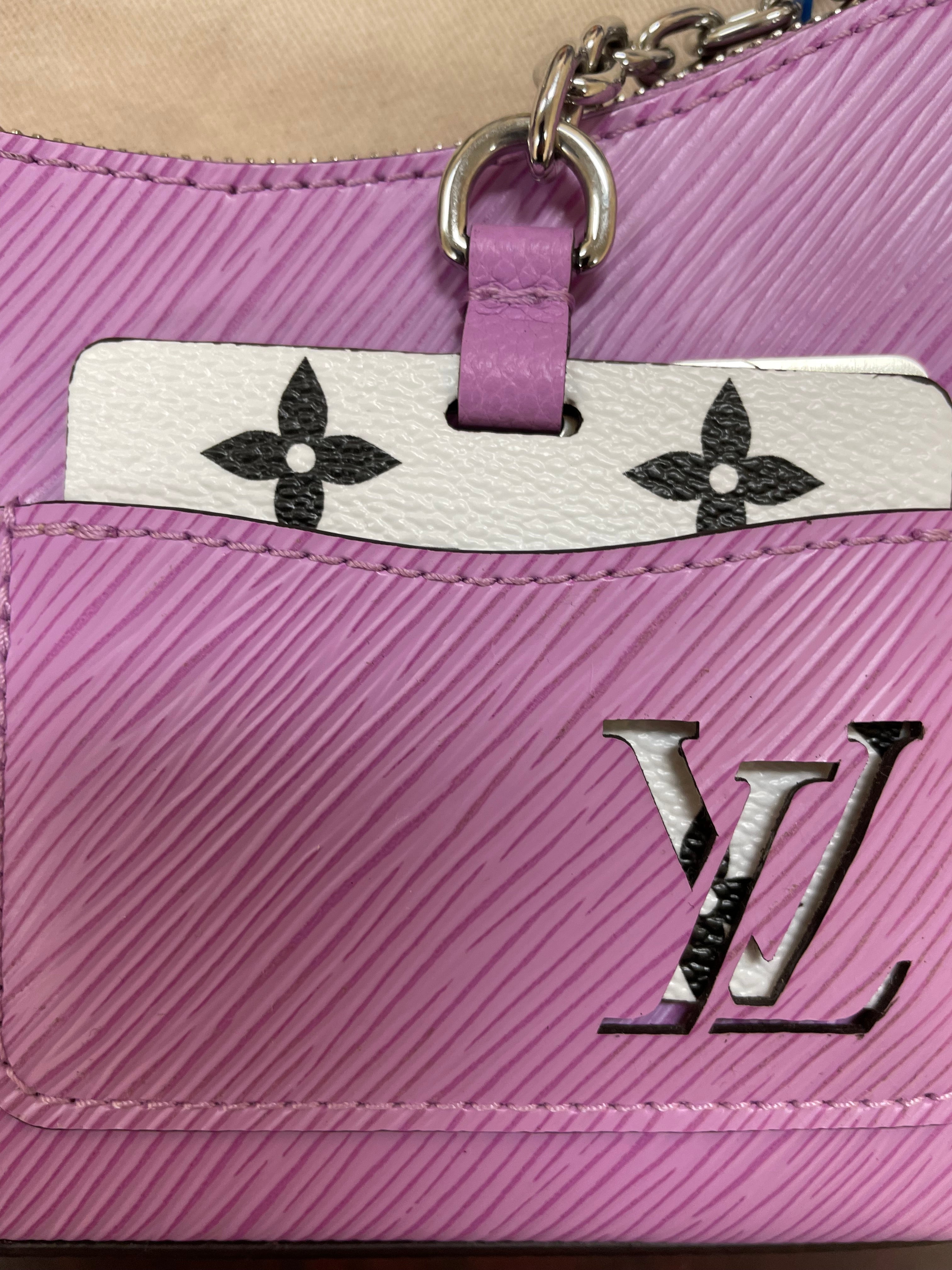 Handbag Luxury Designer By Louis Vuitton. Size: Small