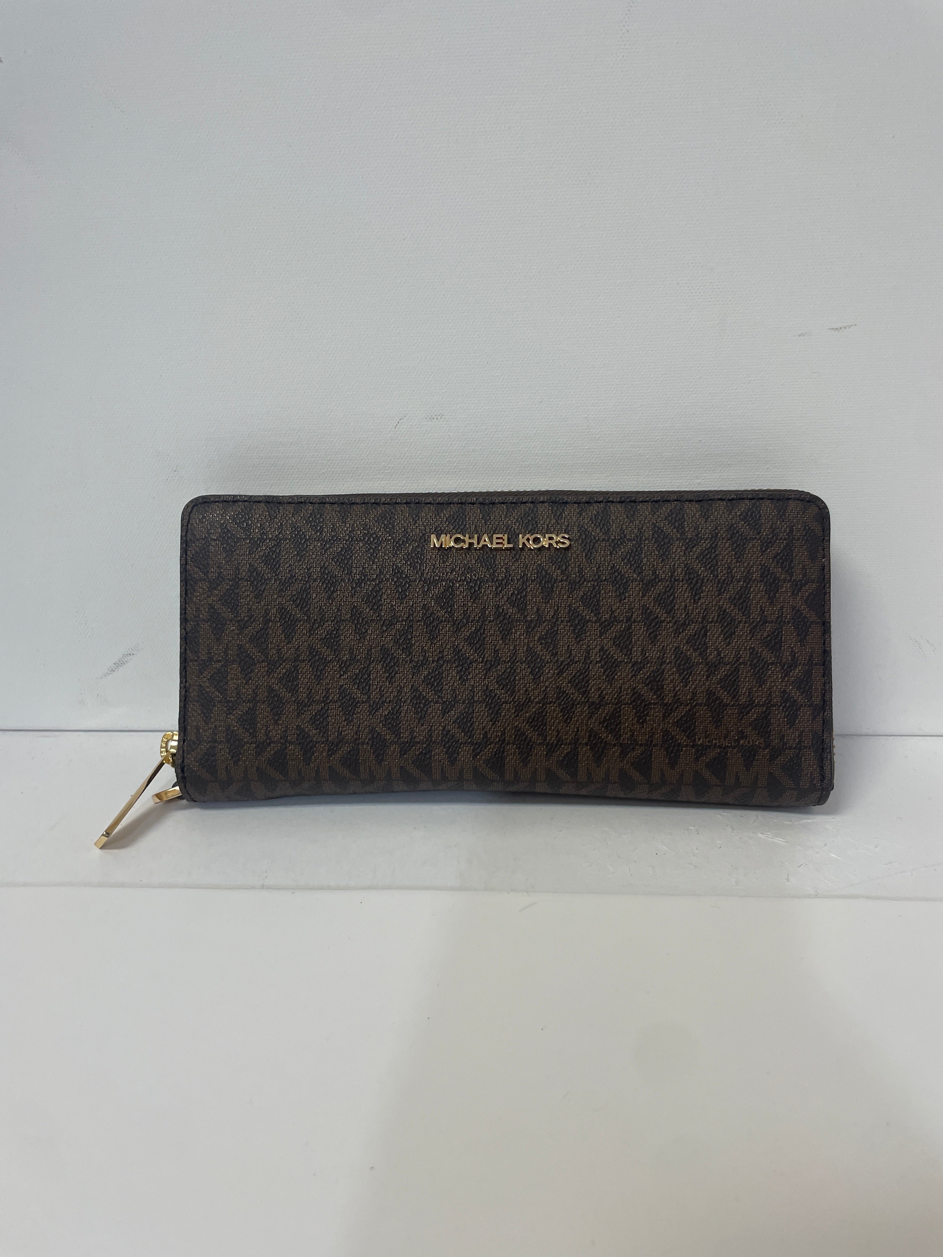 Wallet Designer Michael Kors. Size Large