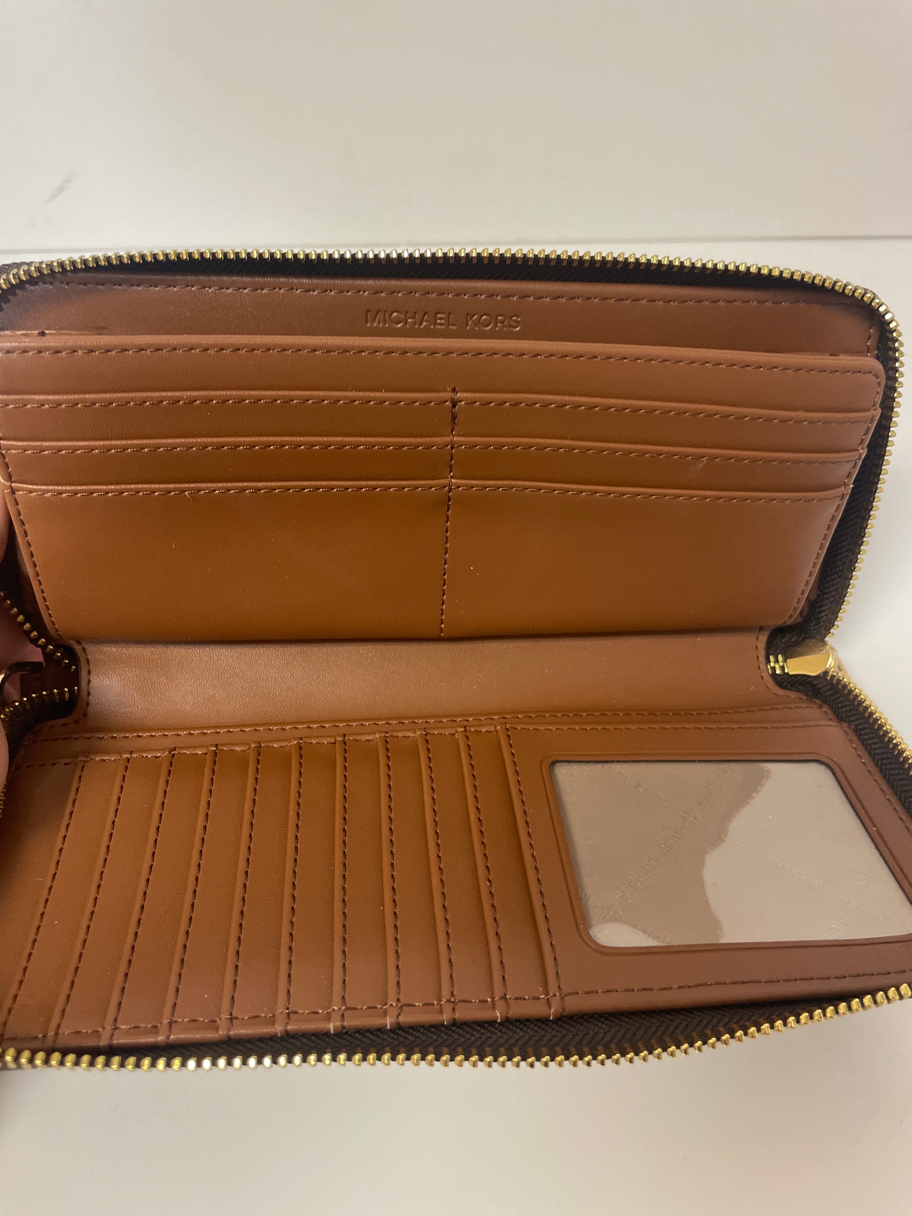 Wallet Designer Michael Kors. Size Large