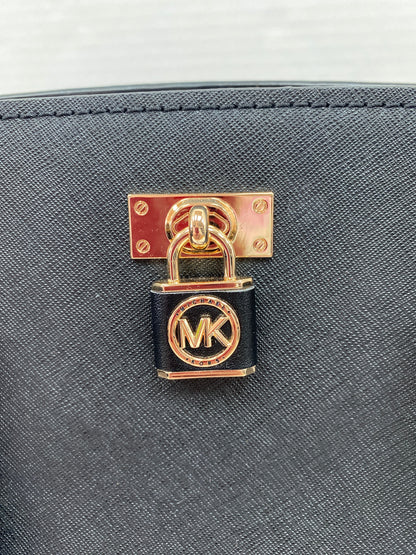 Handbag Designer Michael Kors. Size Large