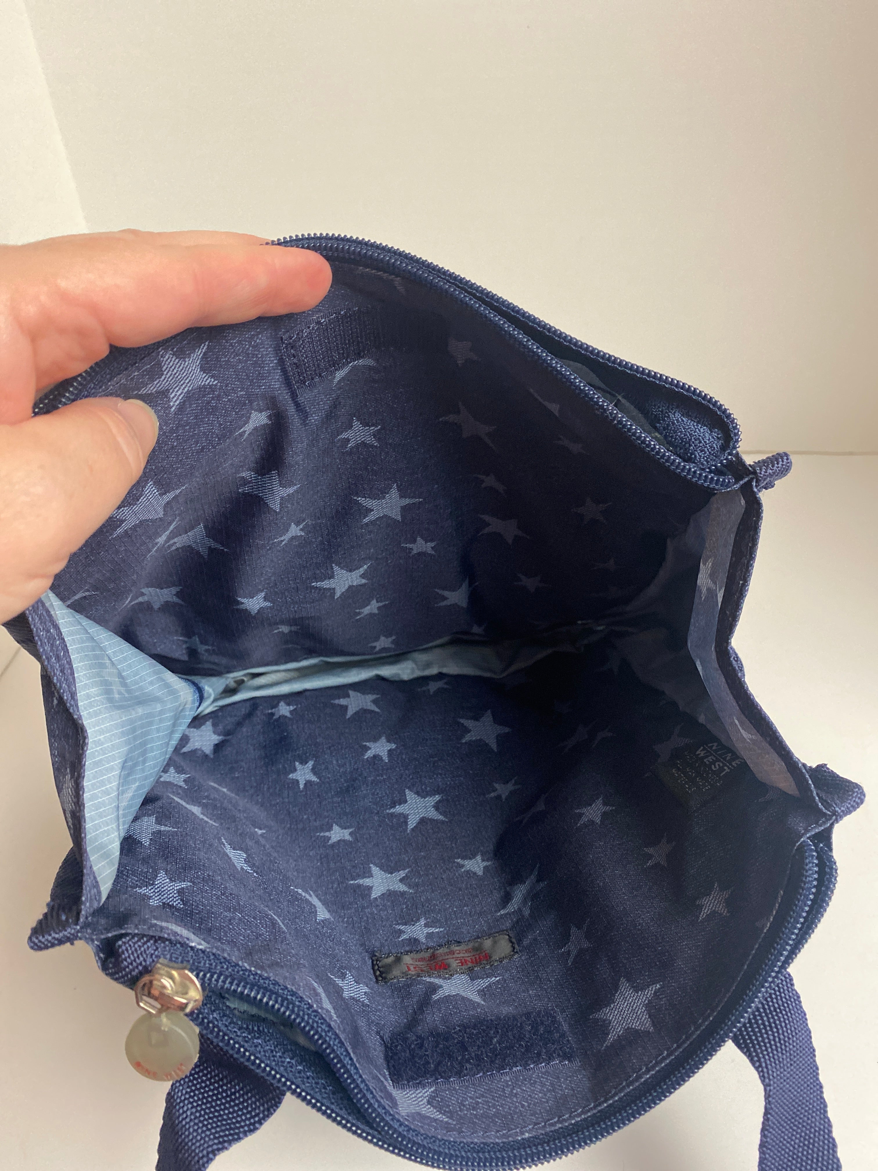 Handbag By Nine West. Size: Medium