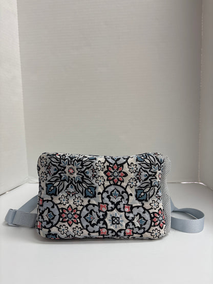 Luggage By Vera Bradley. Size: Medium