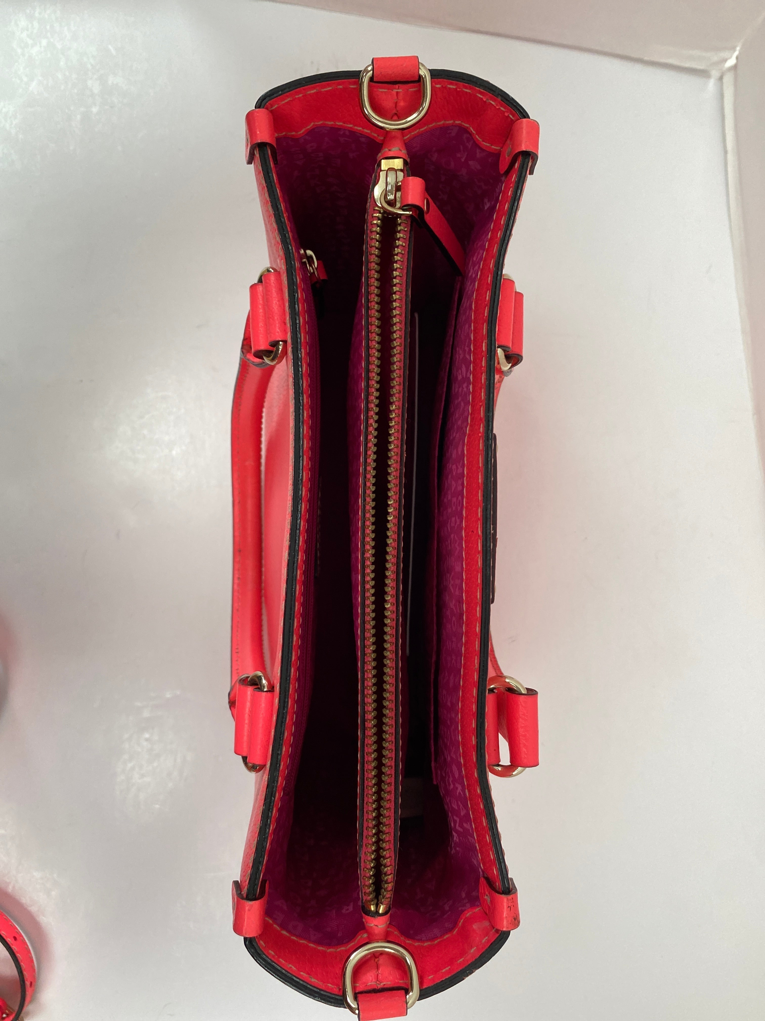 Crossbody Designer By Kate Spade. Size: Medium