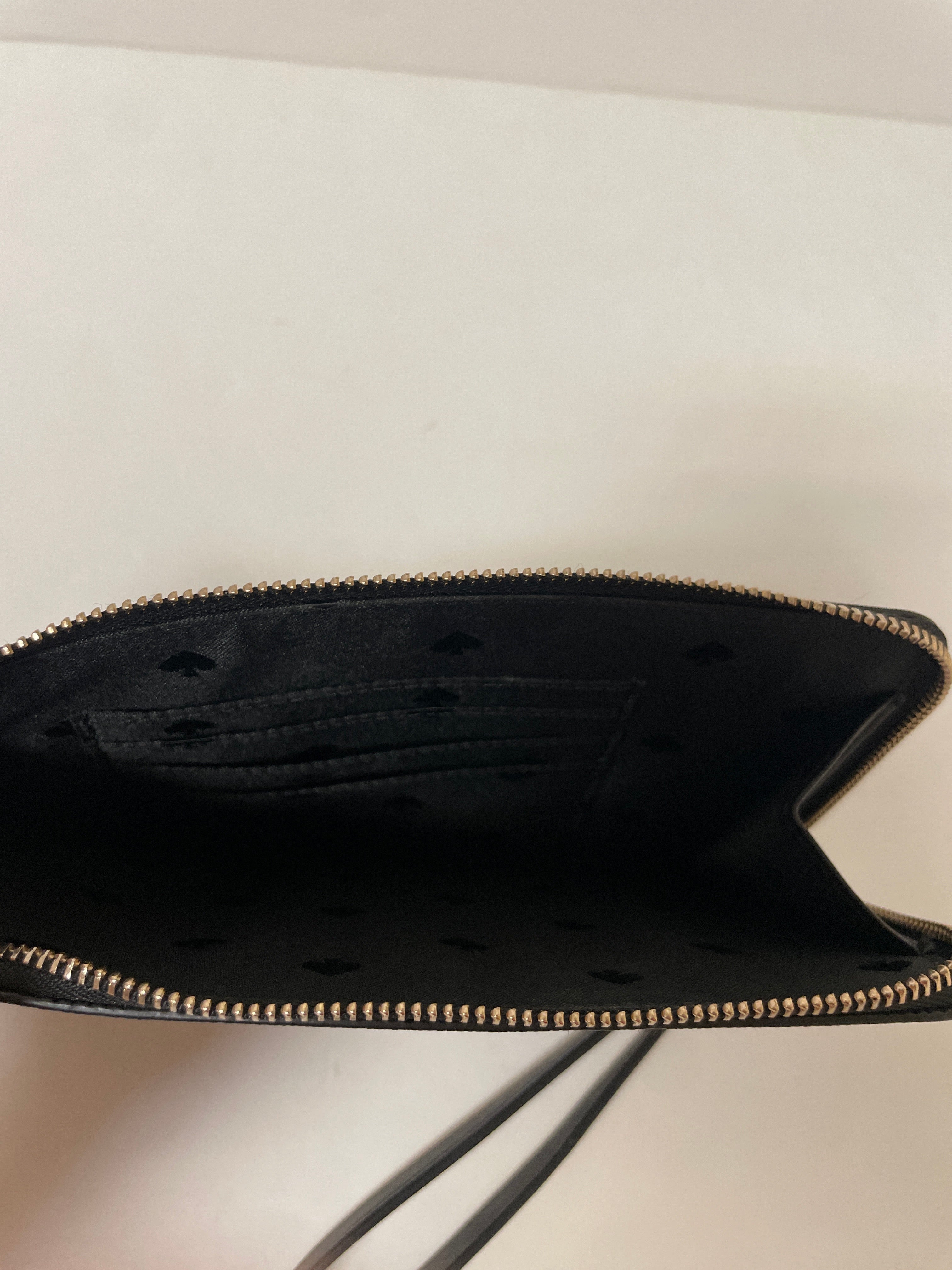 Wristlet Designer By Kate Spade. Size: Medium