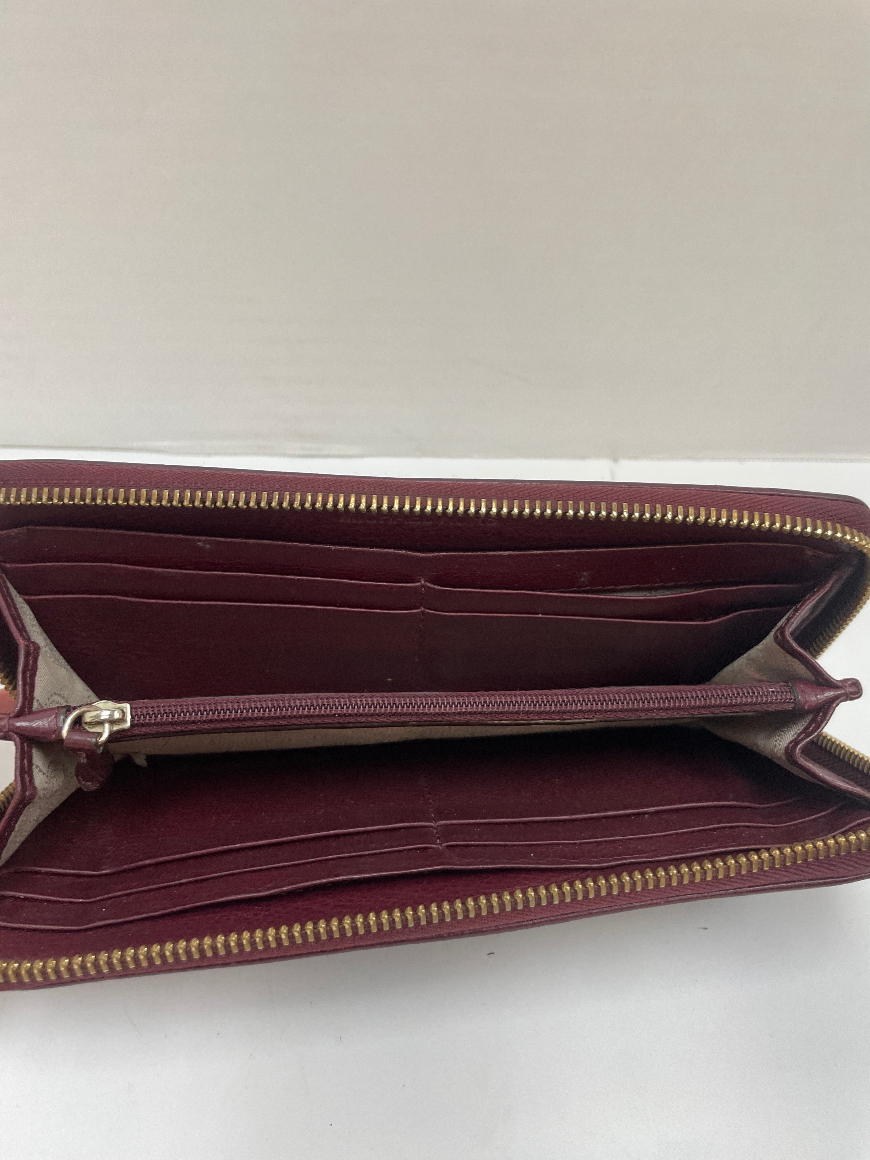 Wallet Designer By Michael Kors. Size: Large