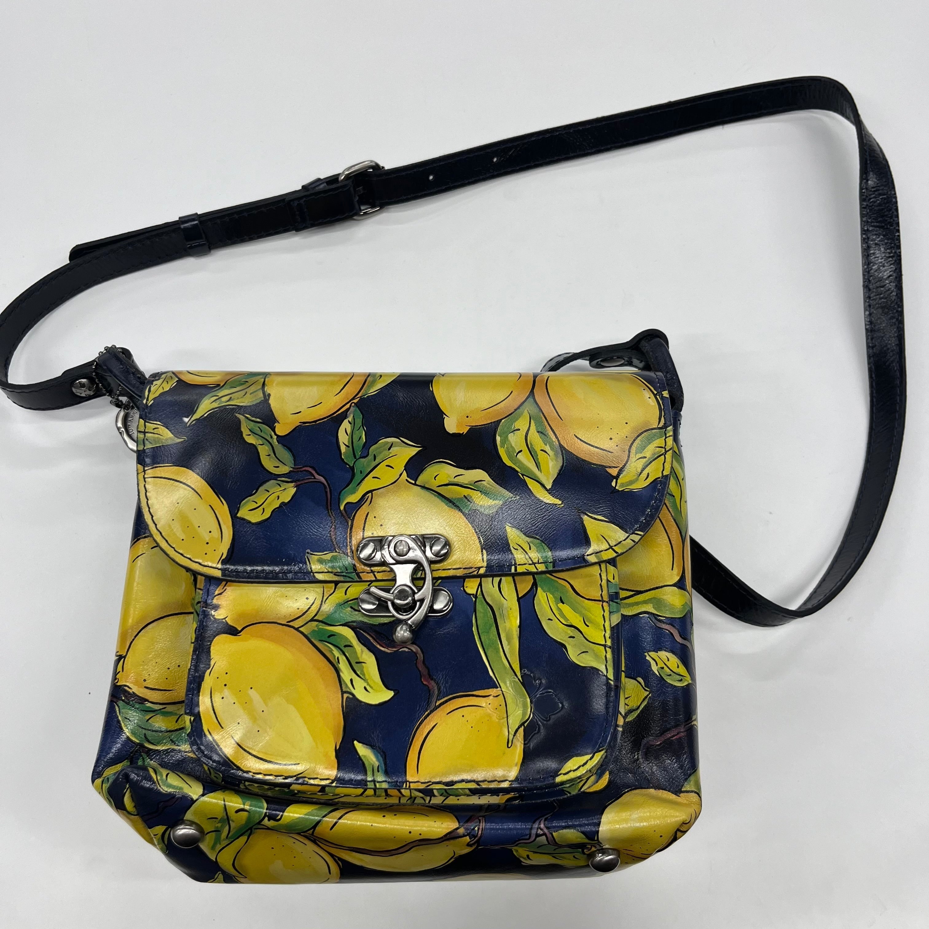 Handbag Designer Patricia Nash. Size Medium