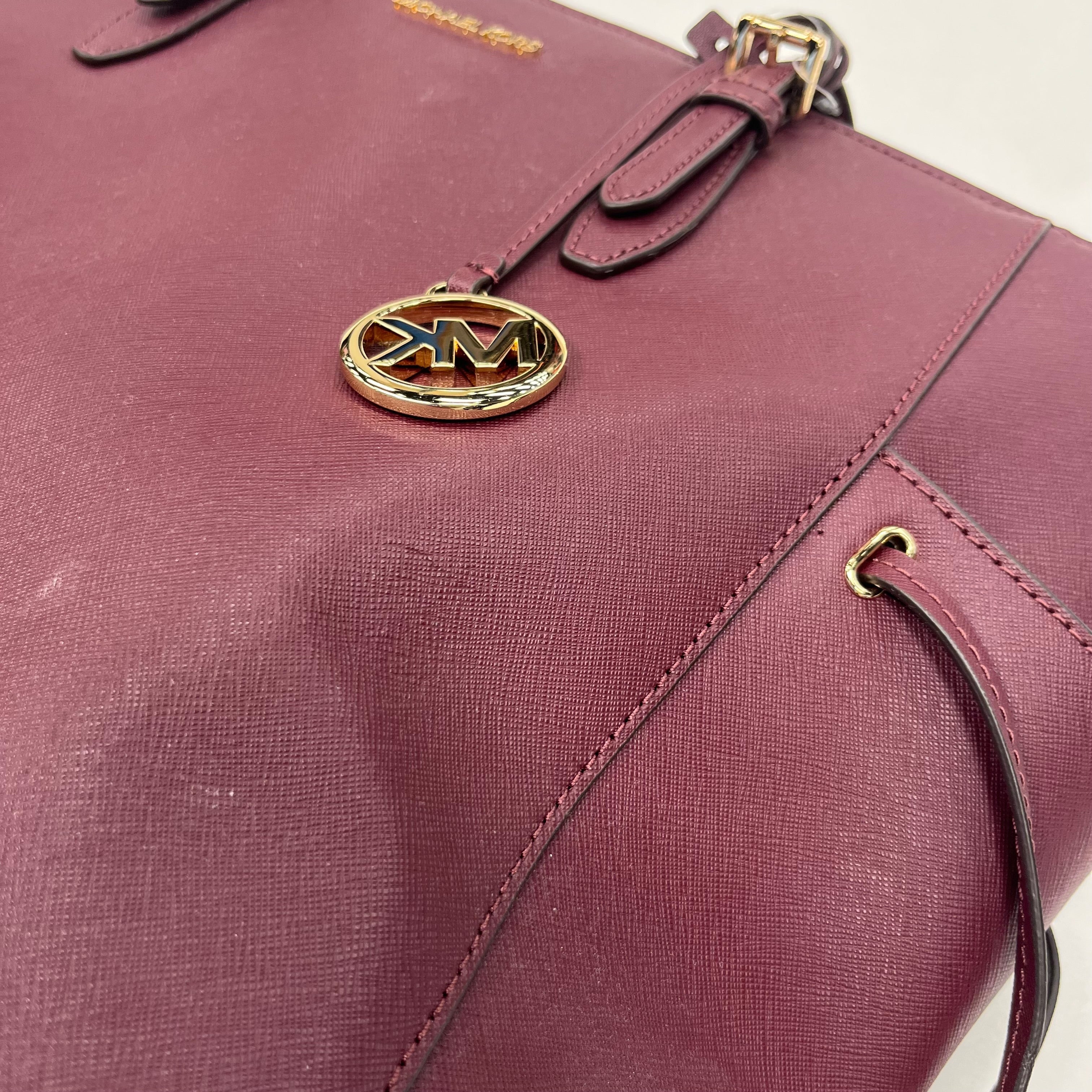 Handbag Designer Michael Kors. Size Large