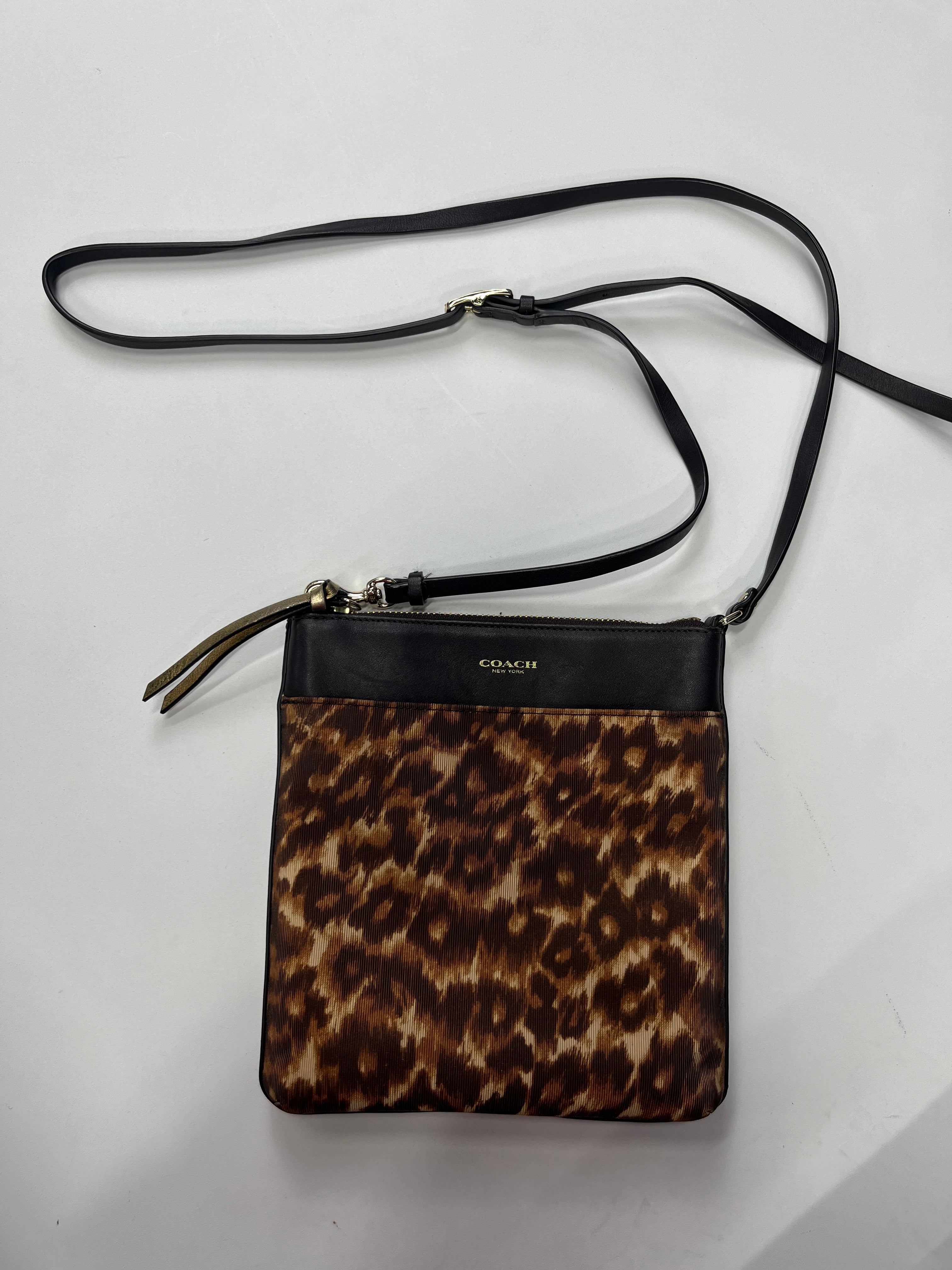 Animal Print Handbag Designer Coach. Size Medium