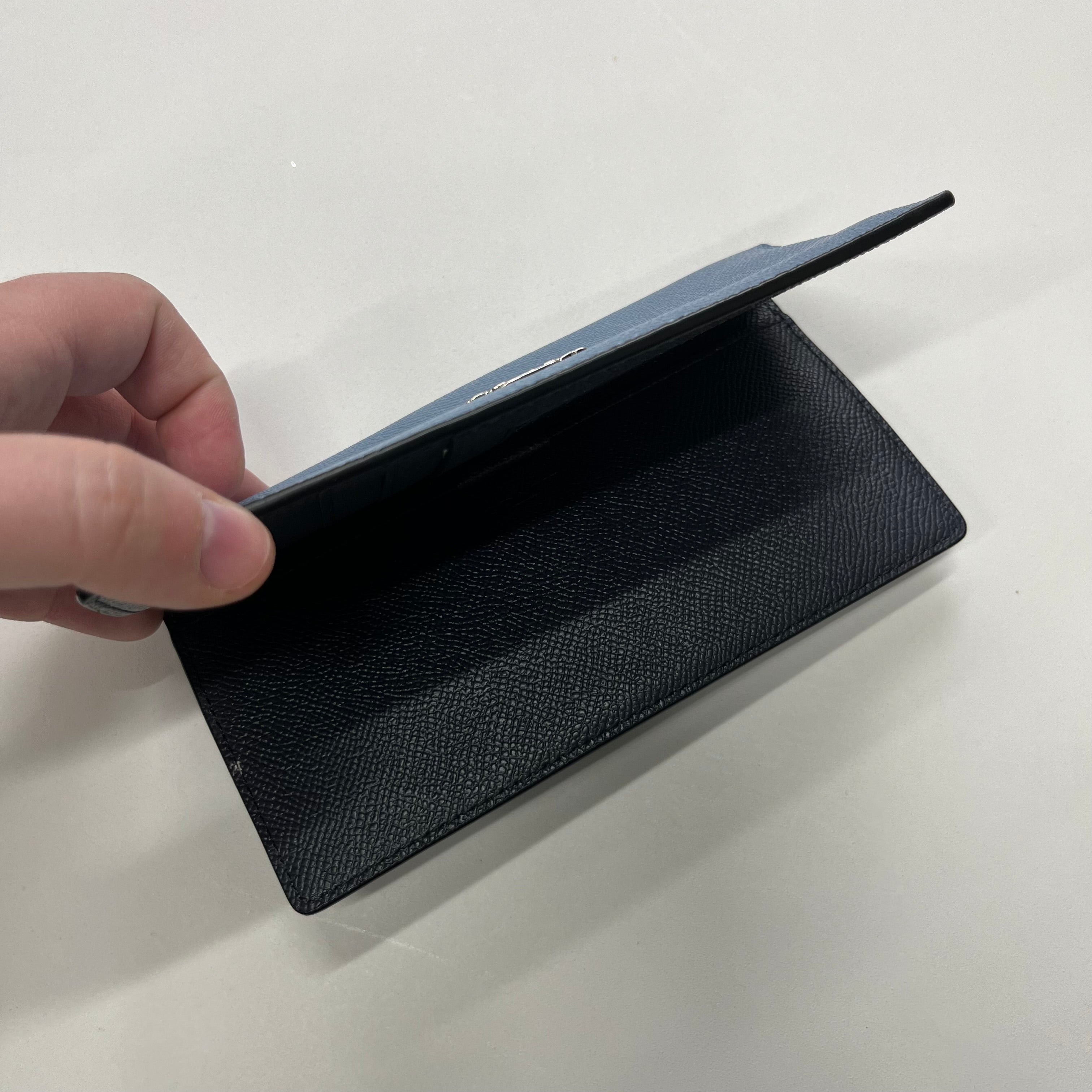 Wallet Coach. Size Medium