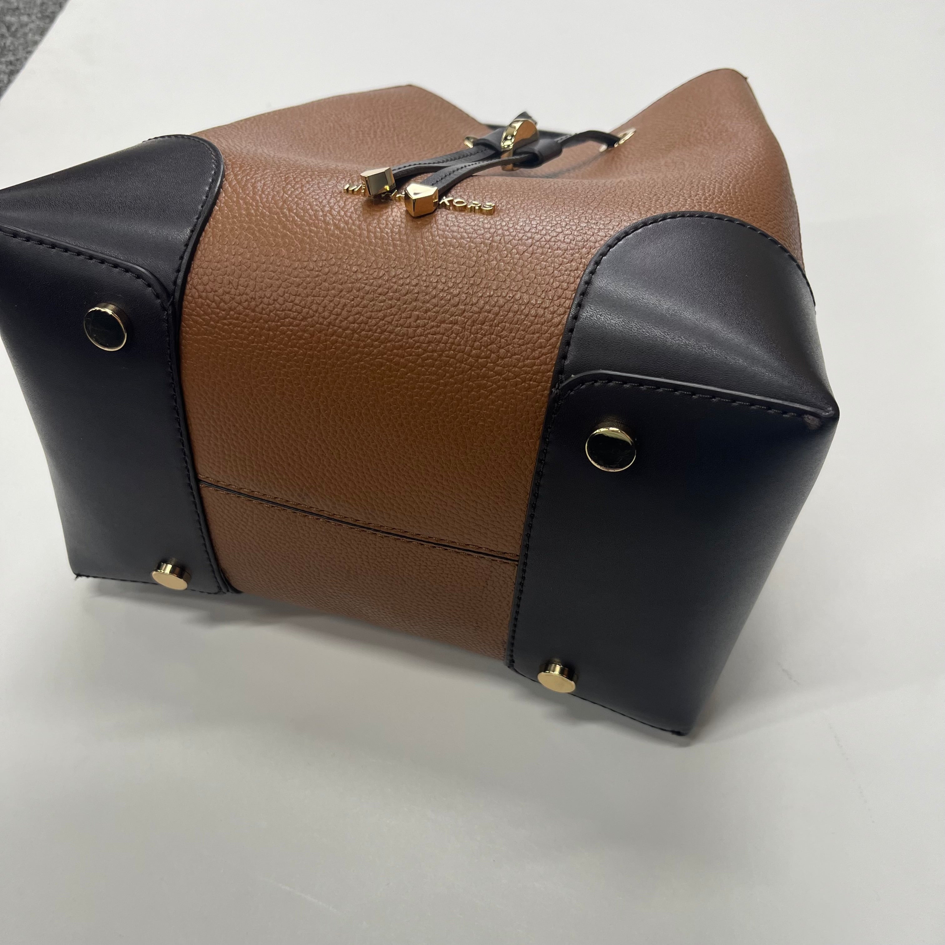 Handbag Designer Michael Kors. Size Large