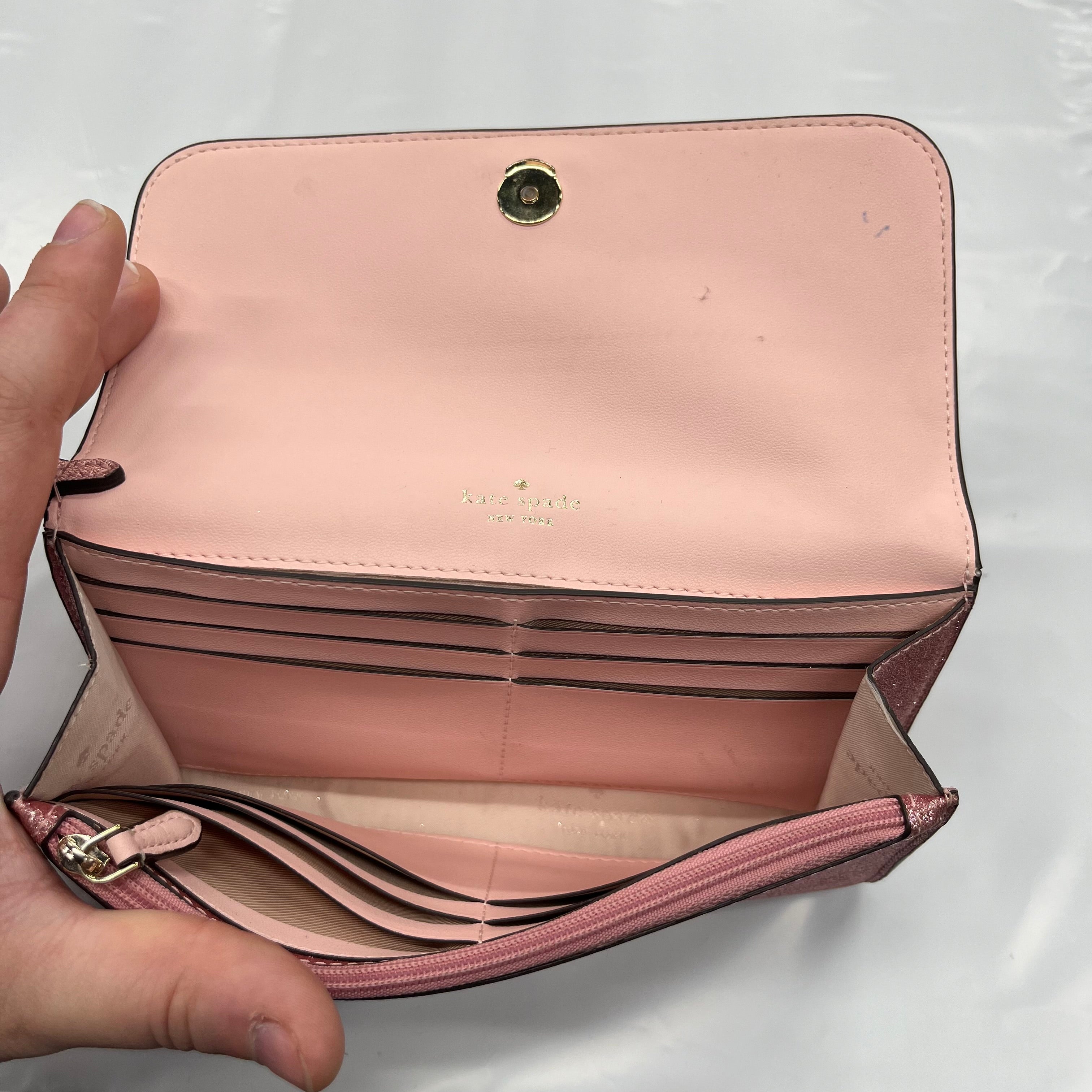 Wristlet Kate Spade. Size Medium