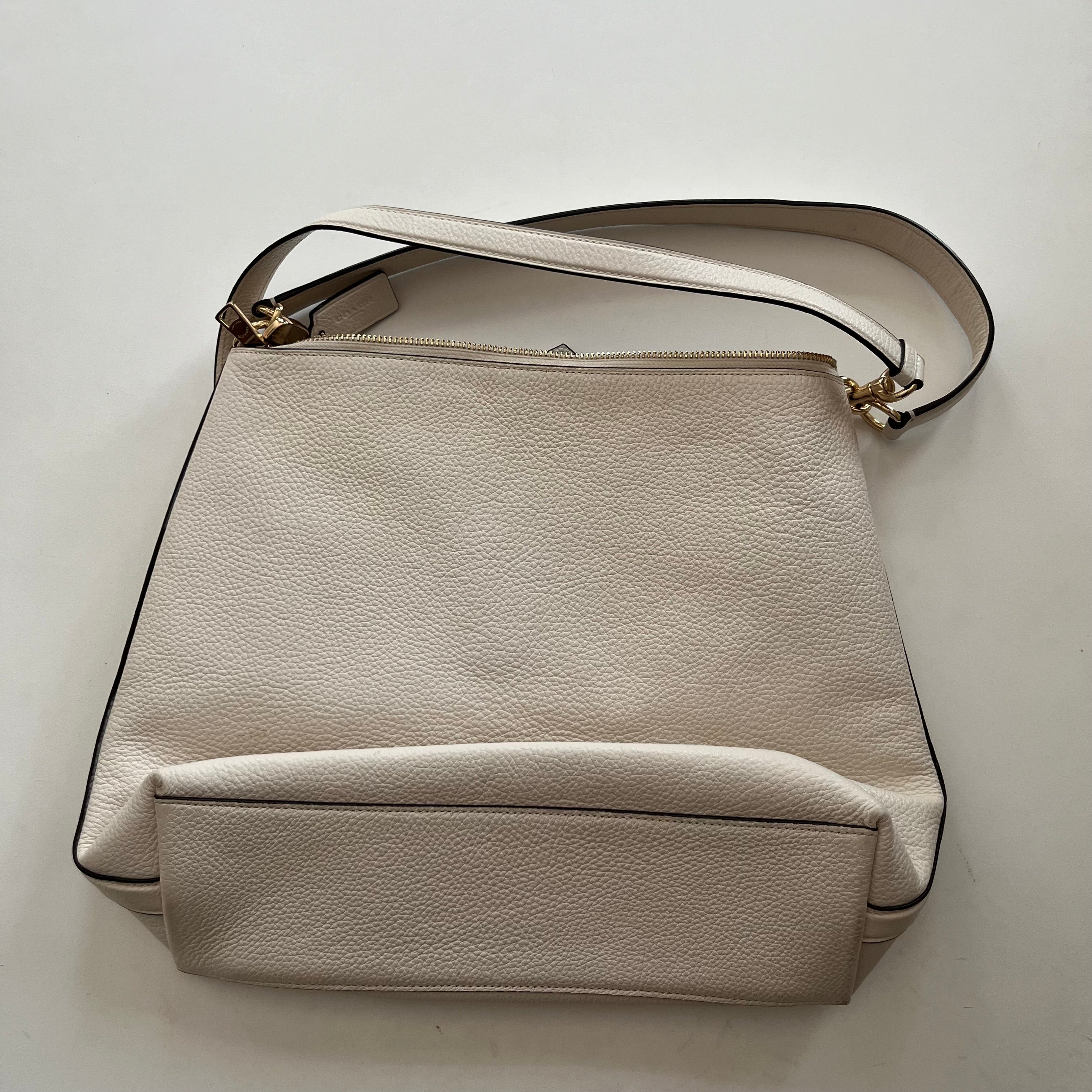 Handbag Designer By Coach. Size: Large