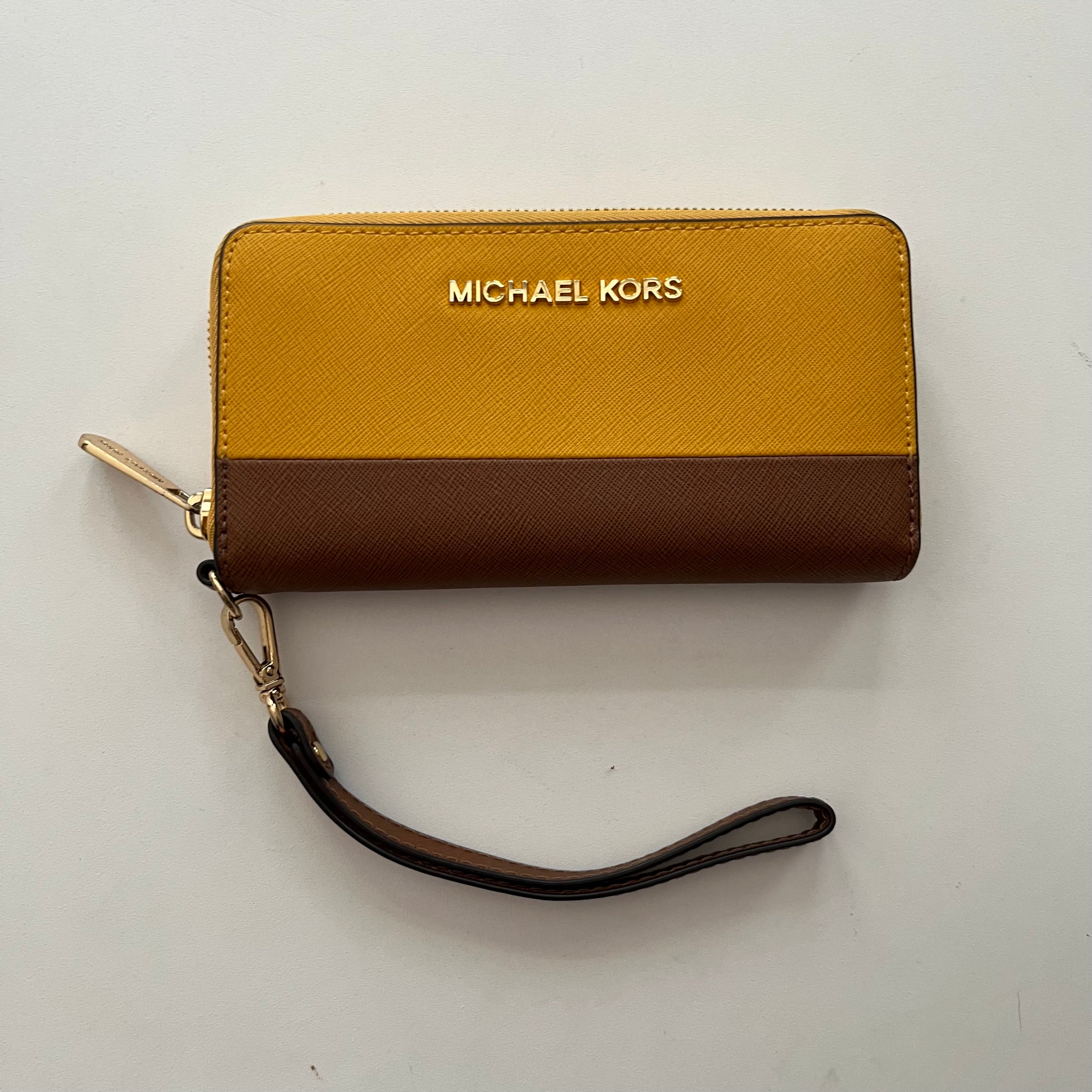Handbag Designer By Michael Kors. Size: Medium